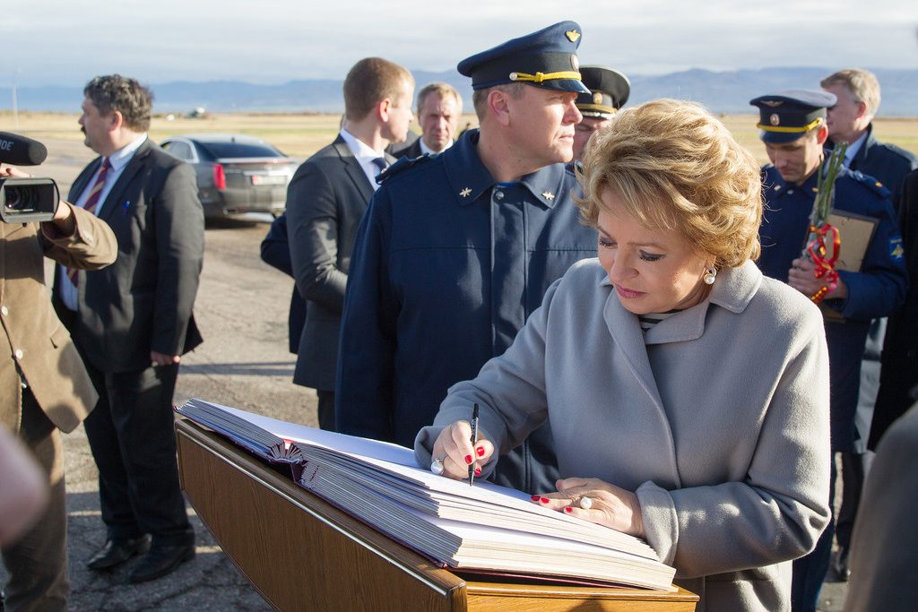 Владимир Носов поздравил военнослужащих российской авиационной базы ОДКБ «КАНТ» с днём образования