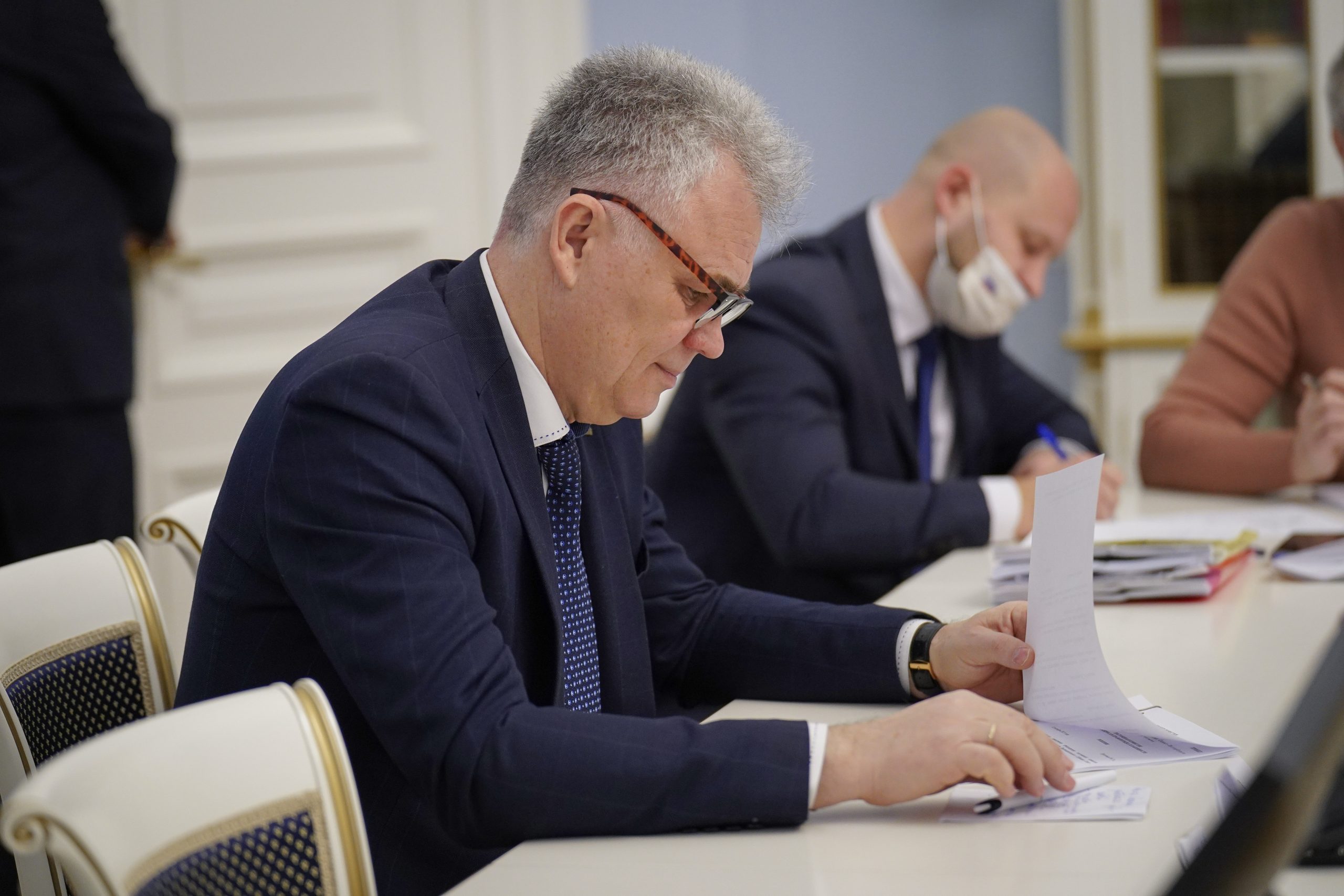 Законодательное Собрание рассмотрит проект постановления о подготовке избрания петербургского омбудсмена