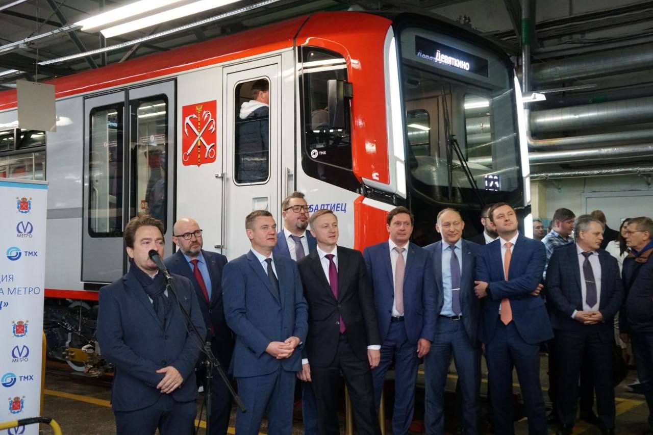 поезд метро балтиец санкт петербург