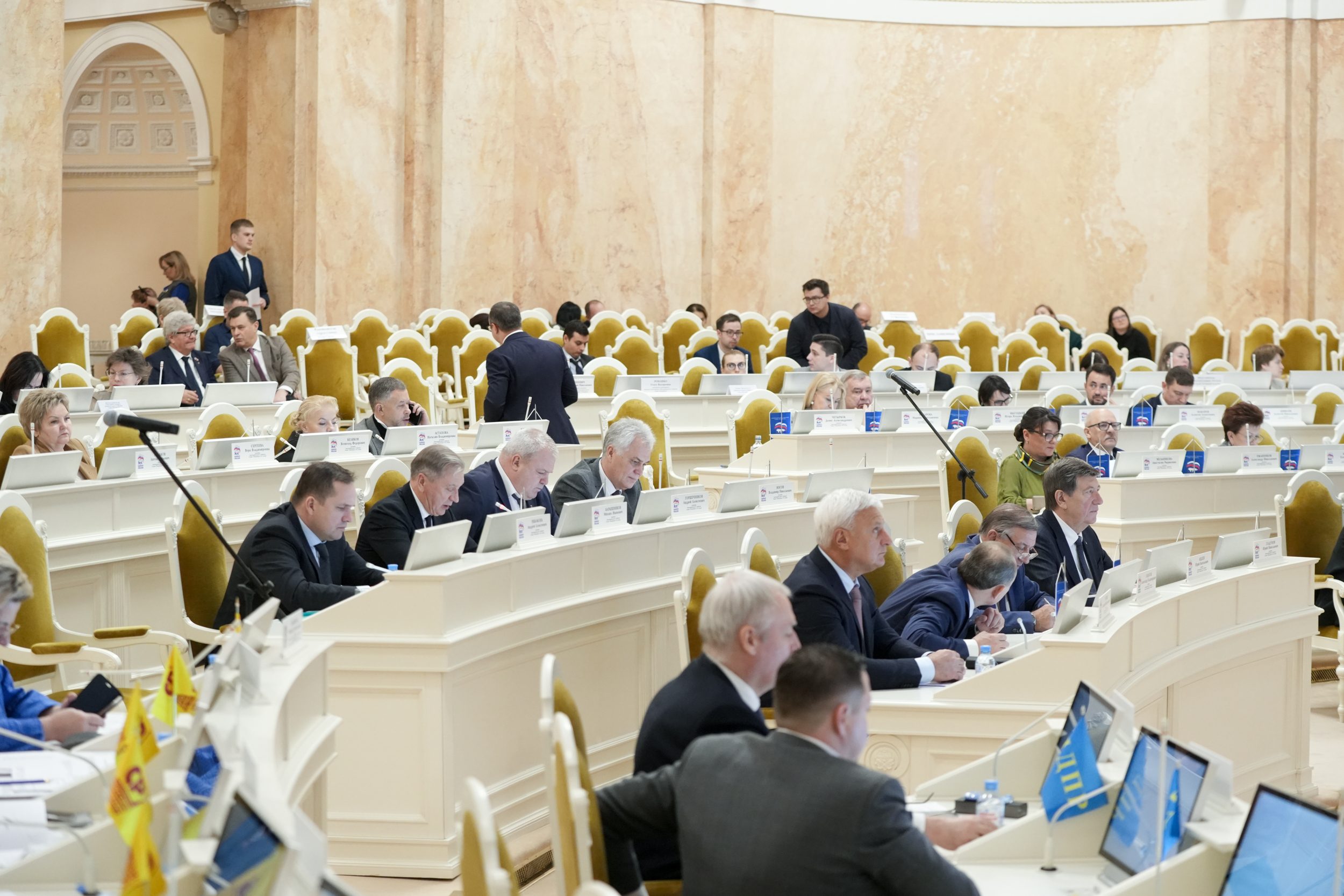 6 декабря 2023 года состоялось очередное заседание Законодательного Собрания Санкт-Петербурга