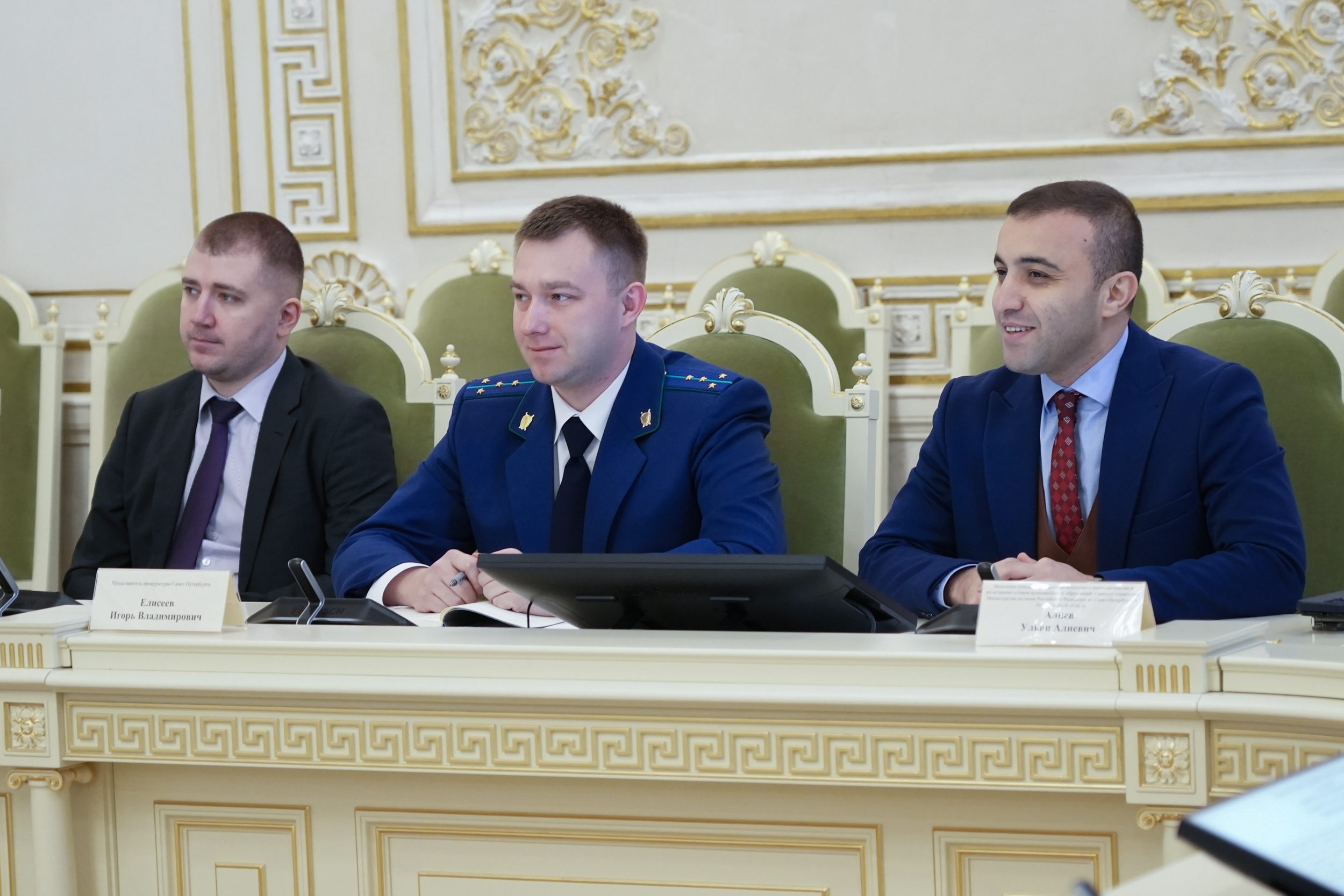 Комитет по законодательству поддержал законопроект о развитии международного сотрудничества Санкт-Петербурга