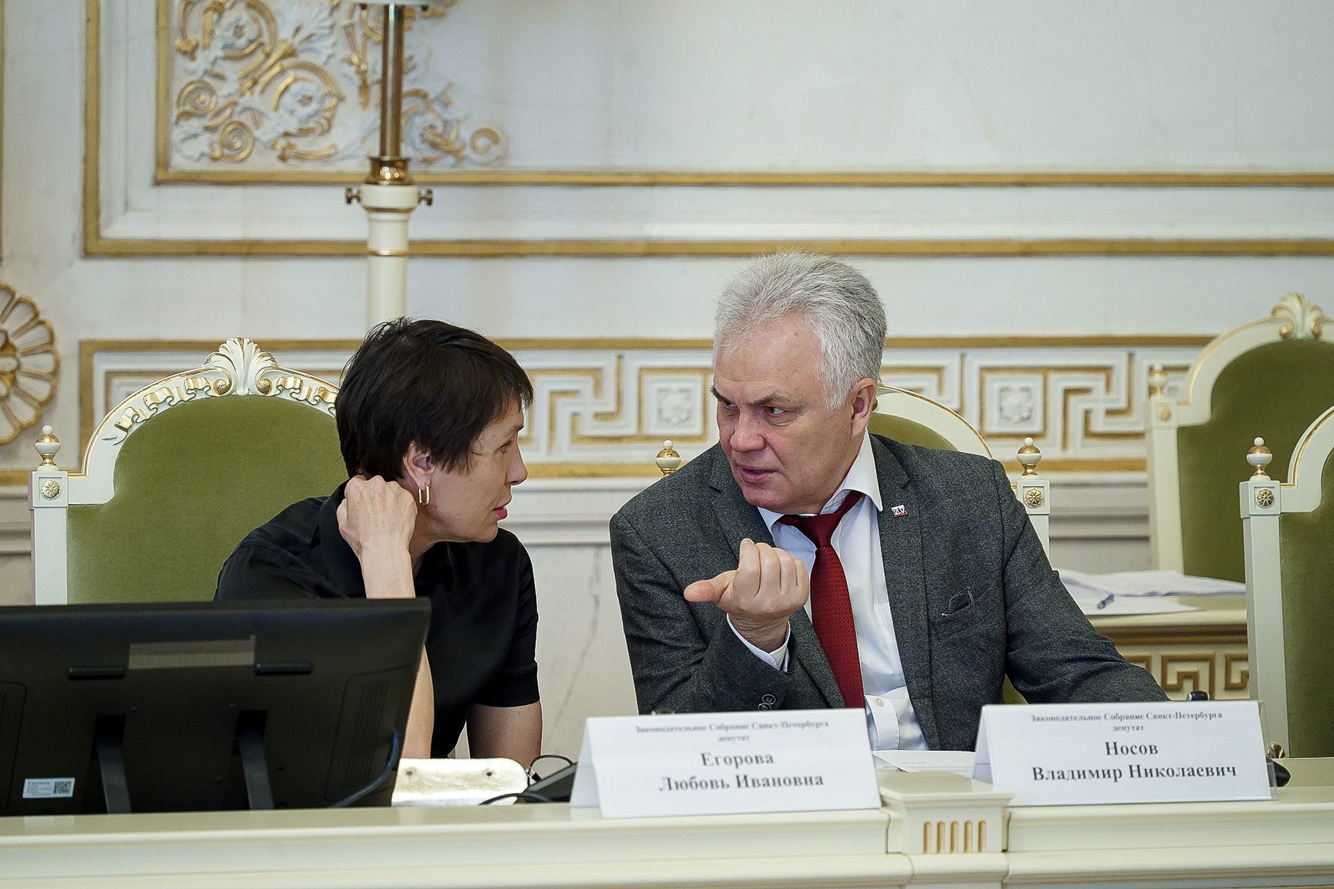 Члены комитета по законодательству ЗС СПб одобрили законопроект об увековечивании памяти жертв геноцида советского народа в период Великой Отечественной войны
