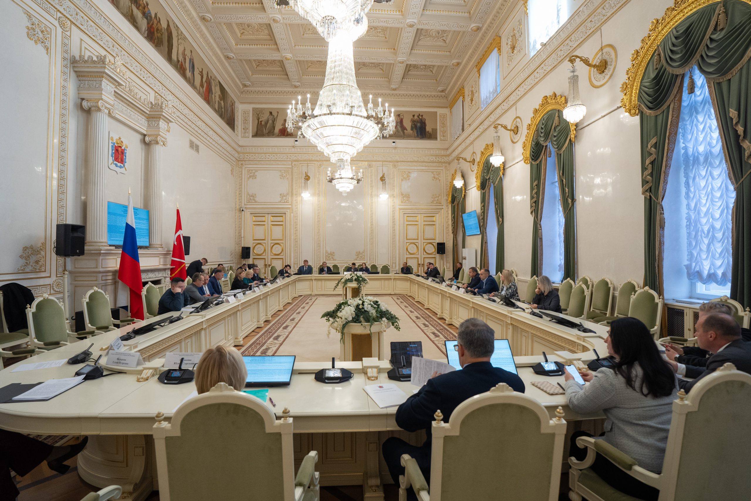 Депутаты петербургского парламента предлагают создать благоприятные условия для развития водного туризма с использованием сапбордов