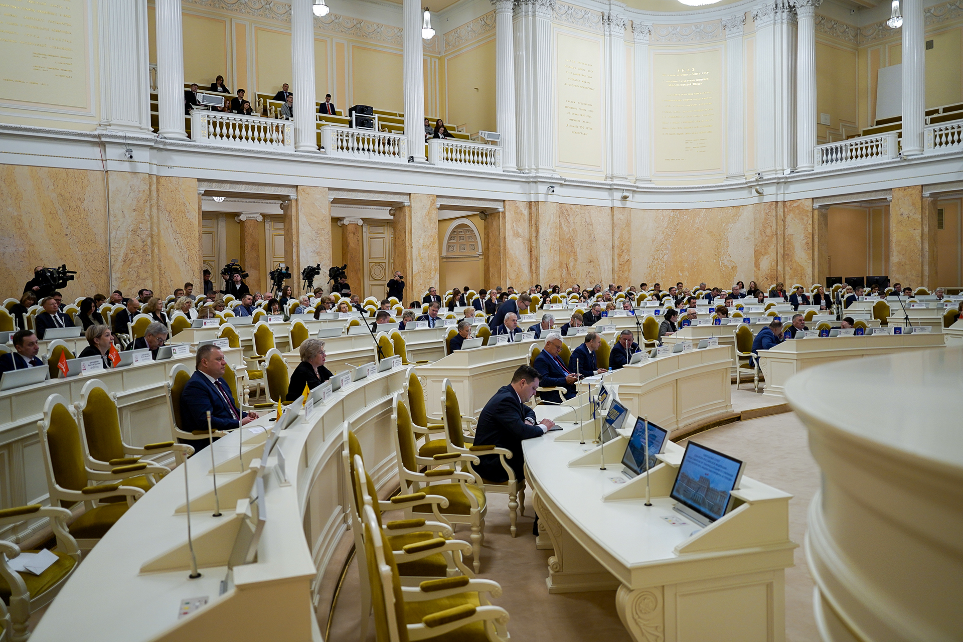 12 ноября 2025 года состоялось очередное заседание Законодательного Собрания Санкт-Петербурга