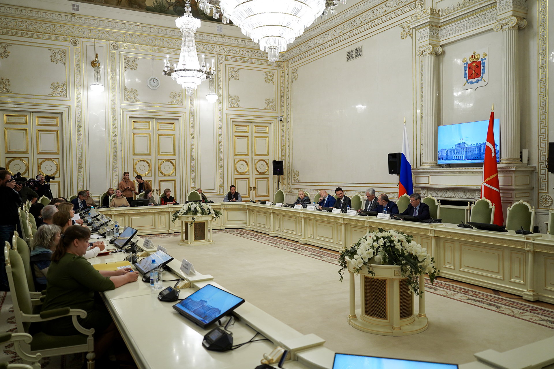 Защита культурного наследия: Законодательное Собрание Санкт-Петербурга обсудило проблему синантропных птиц