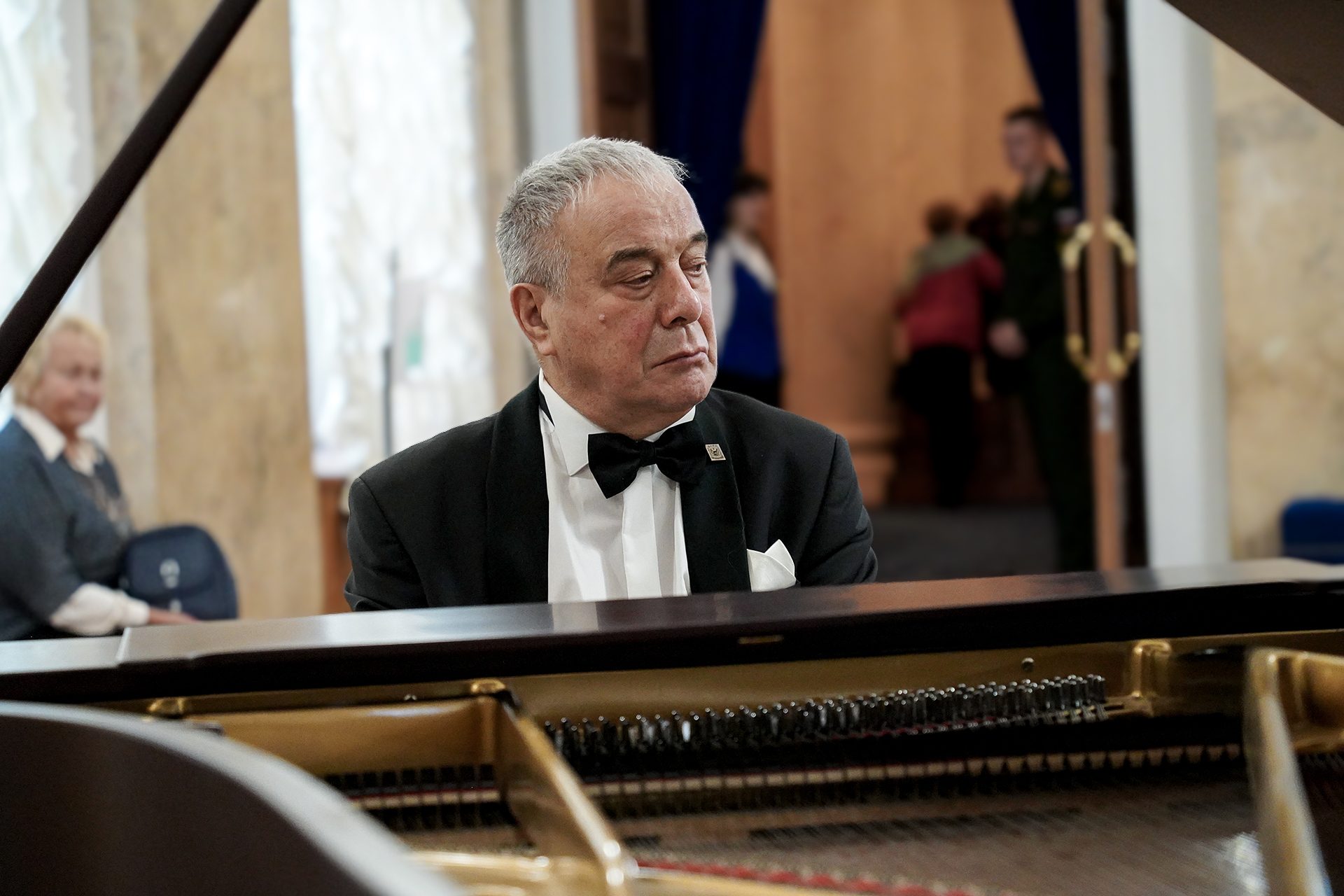 В концертном зале «У Финляндского» состоялось торжественное мероприятие в честь Дня Ленинградской Победы