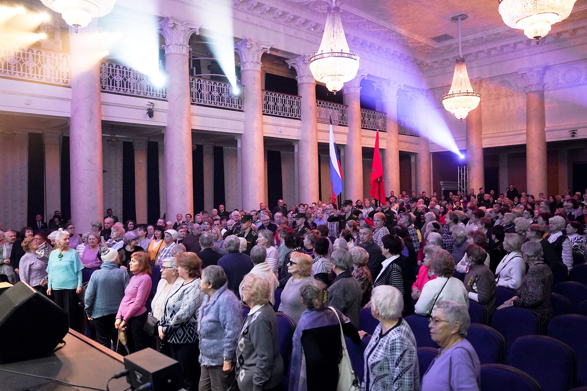 В концертном зале «У Финляндского» состоялось торжественное мероприятие в честь Дня Ленинградской Победы