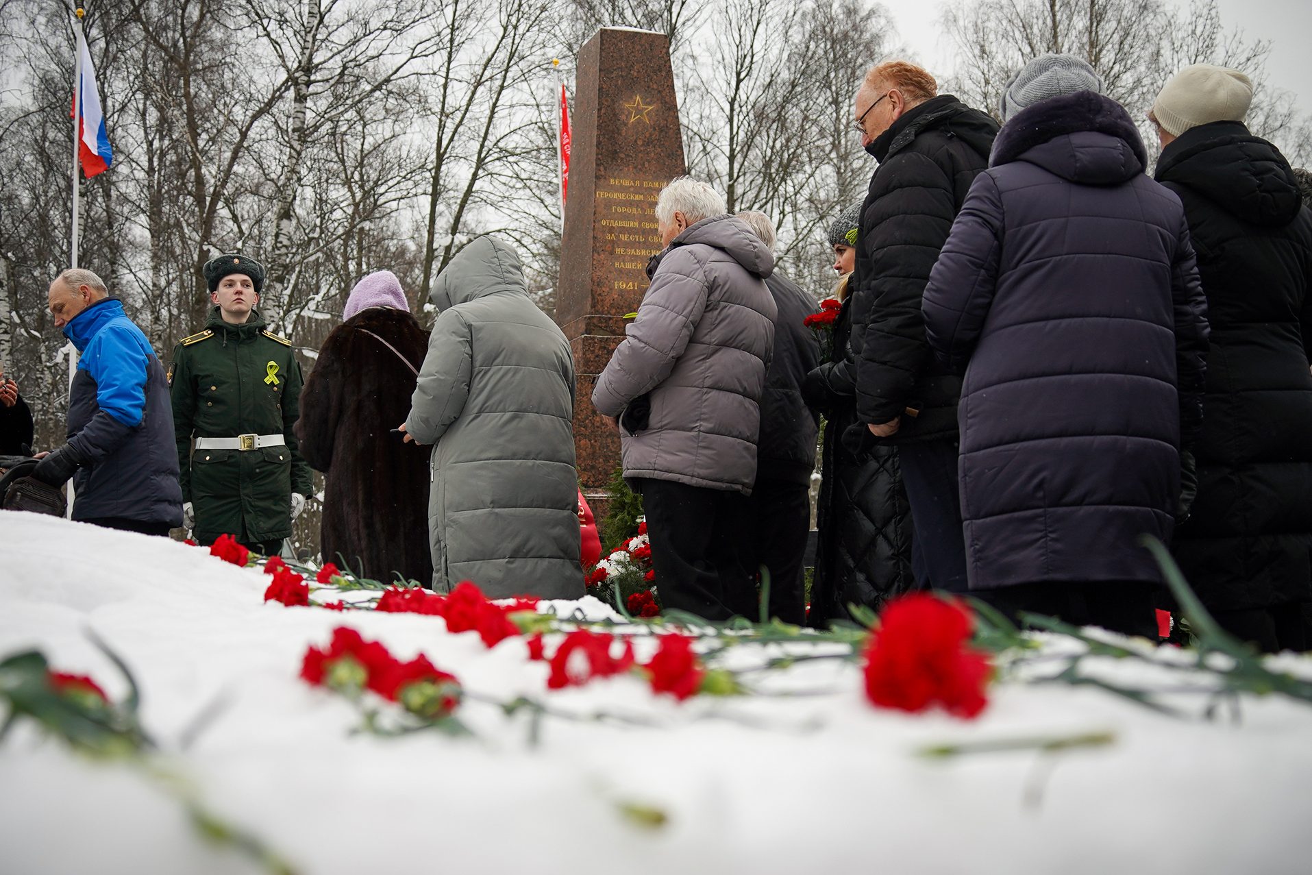 На Богословском кладбище почтили память защитников и жителей блокадного Ленинграда На Богословском кладбище почтили память защитников и жителей блокадного Ленинграда