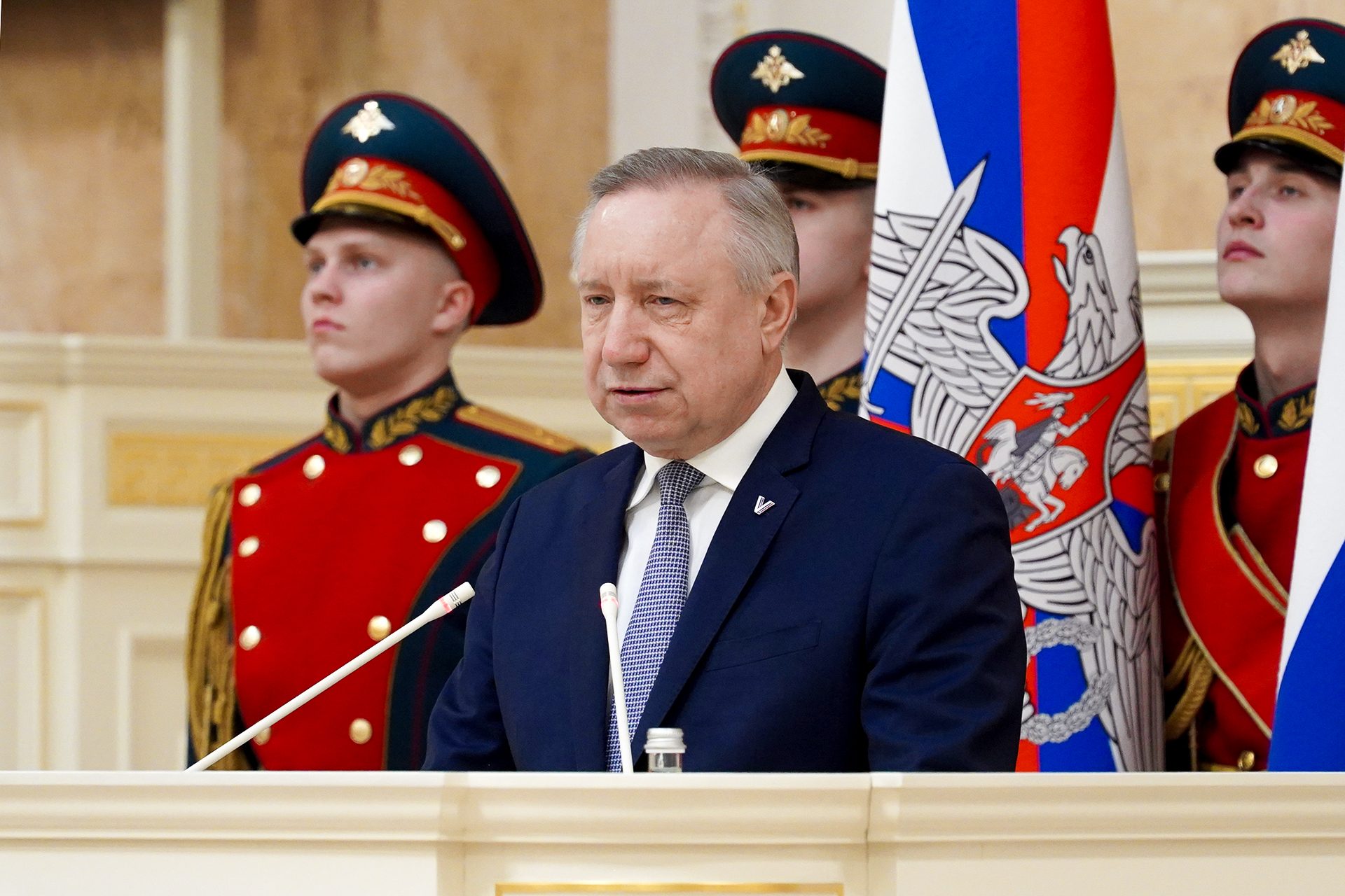 В Мариинском дворце состоялось торжественное чествование защитников Отечества В Мариинском дворце состоялось торжественное чествование защитников Отечества