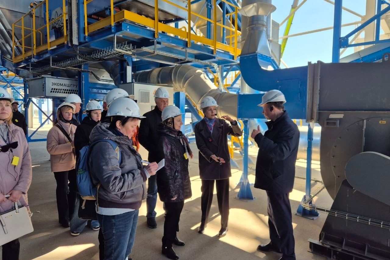 Комиссия по городскому хозяйству проверила работу комплекса по переработке отходов «Островский»