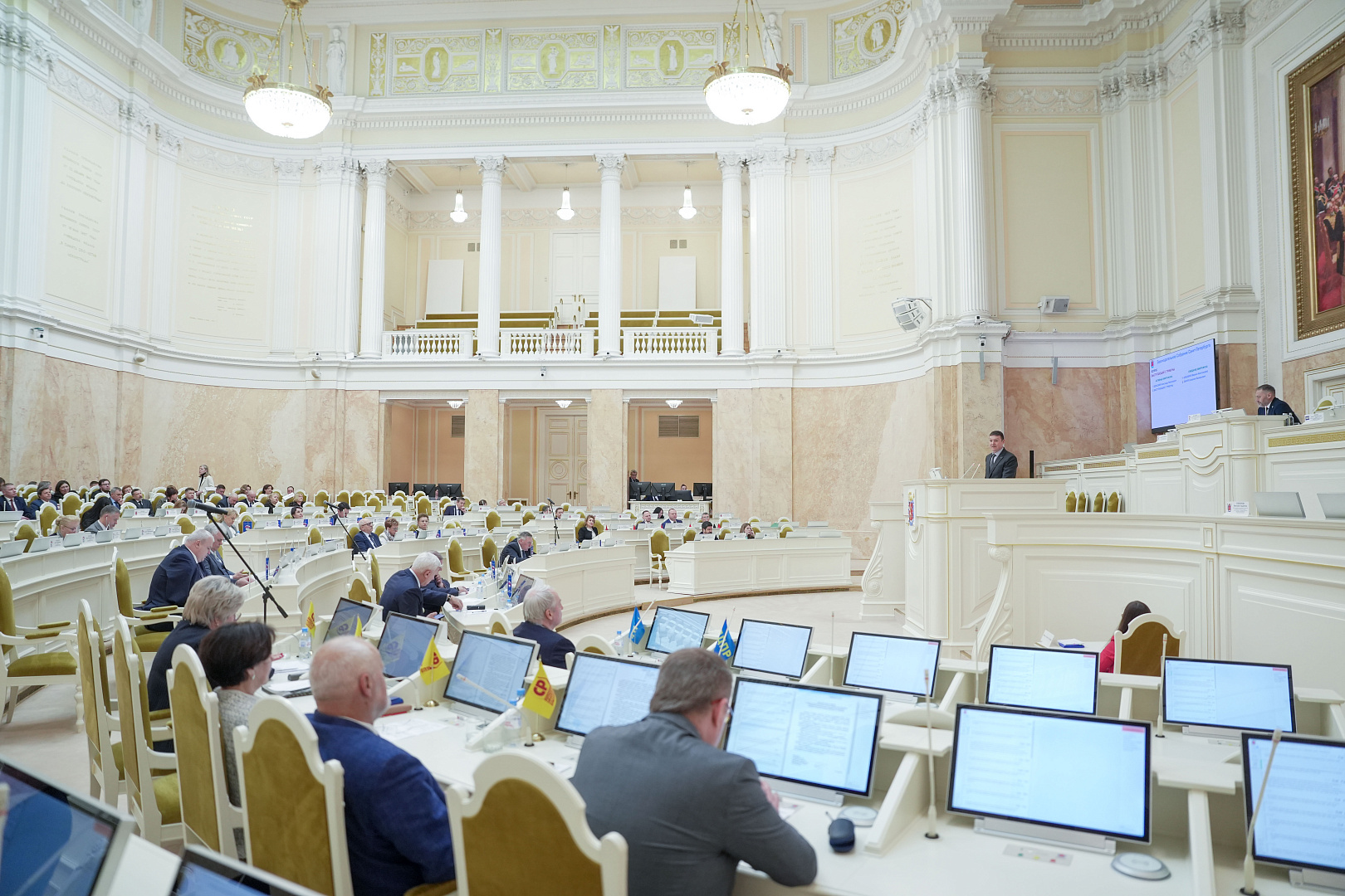 8 апреля 2026 года состоялось очередное заседание Законодательного Собрания Санкт-Петербурга