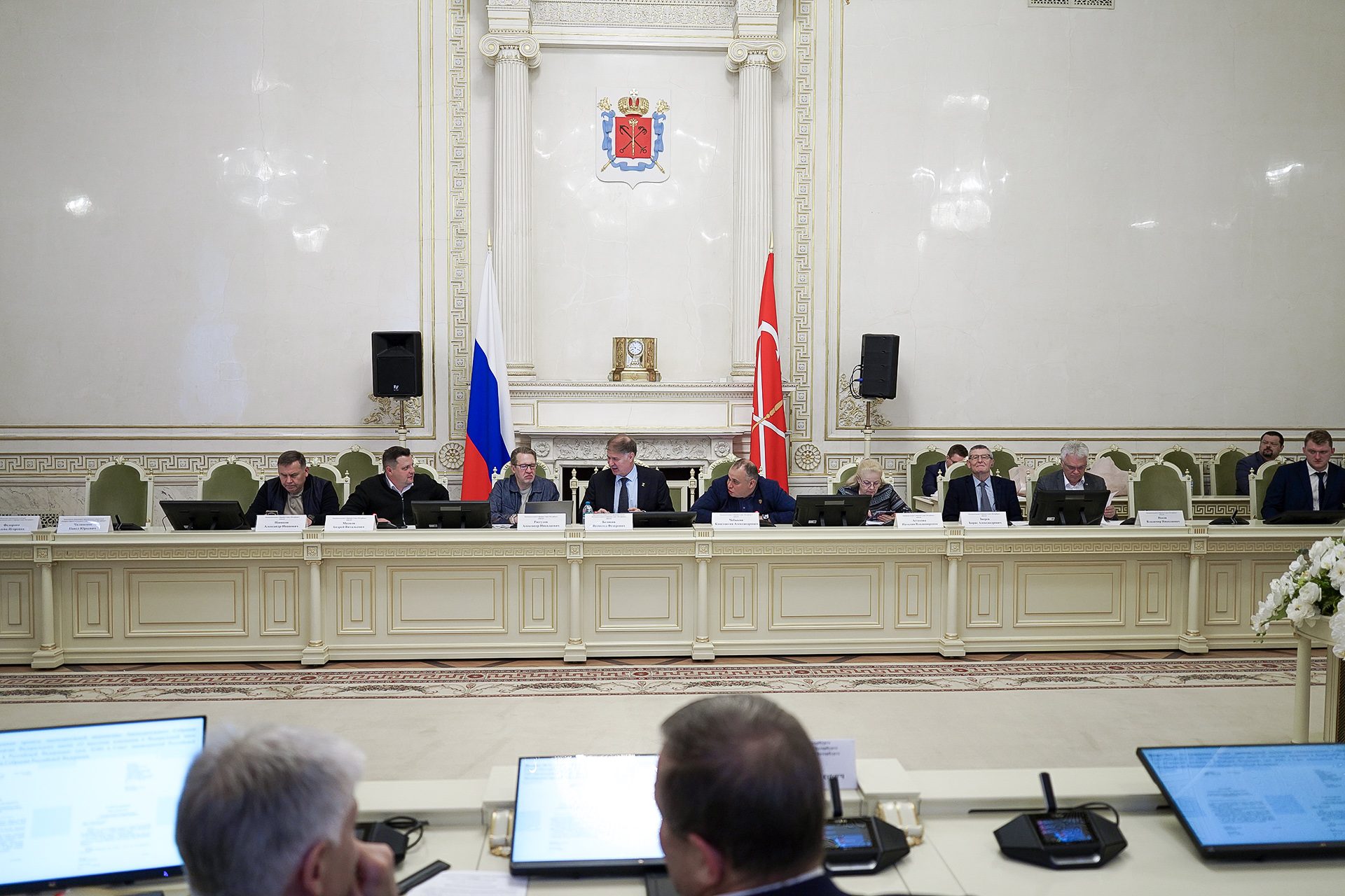 Депутаты предлагают предоставить право использовать средства маткапитала на оплату услуг частных врачей