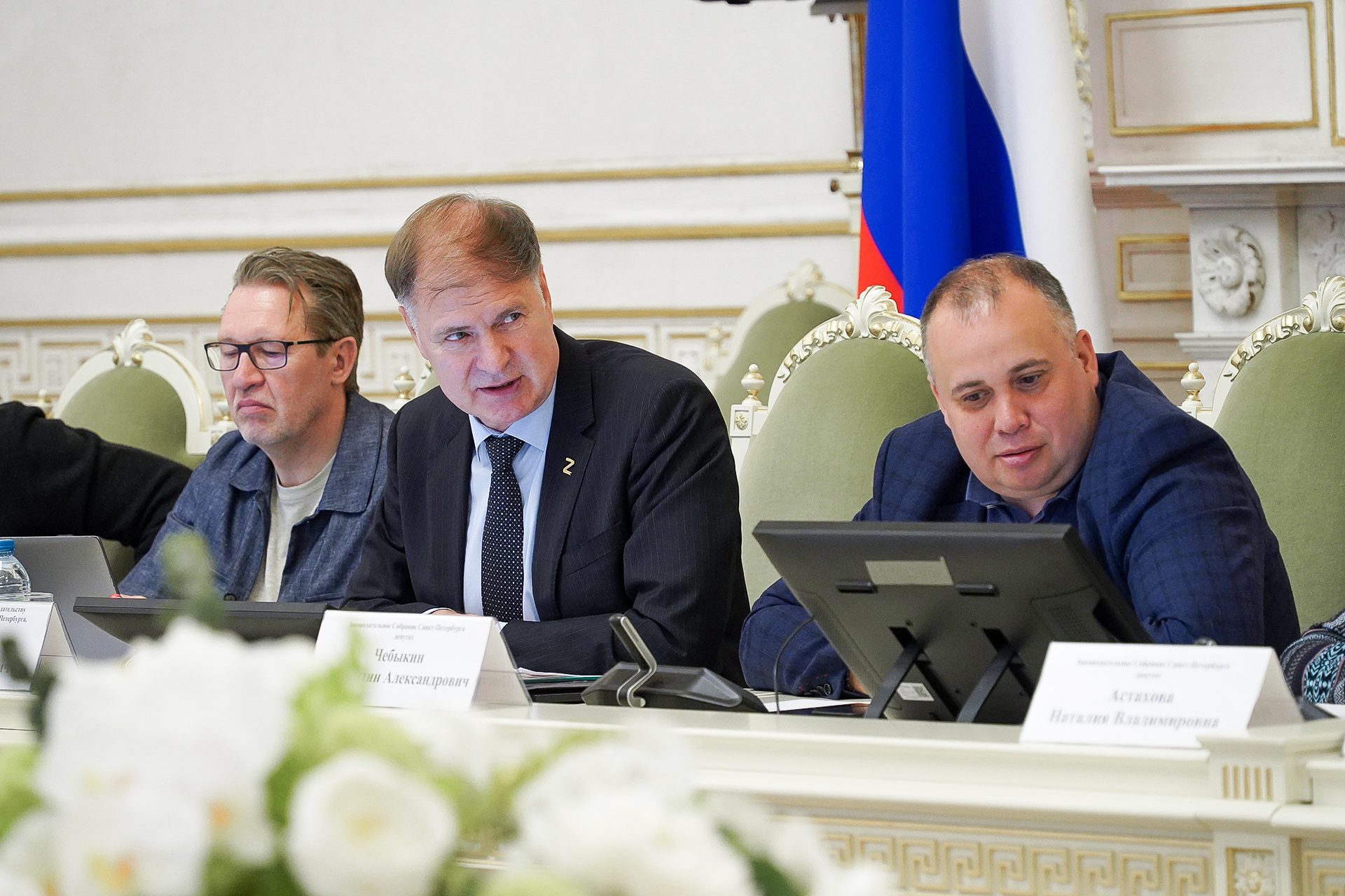 Депутаты предлагают предоставить право использовать средства маткапитала на оплату услуг частных врачей