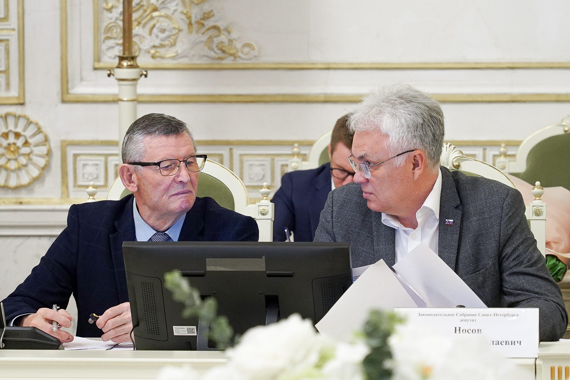 Депутаты предлагают предоставить право использовать средства маткапитала на оплату услуг частных врачей