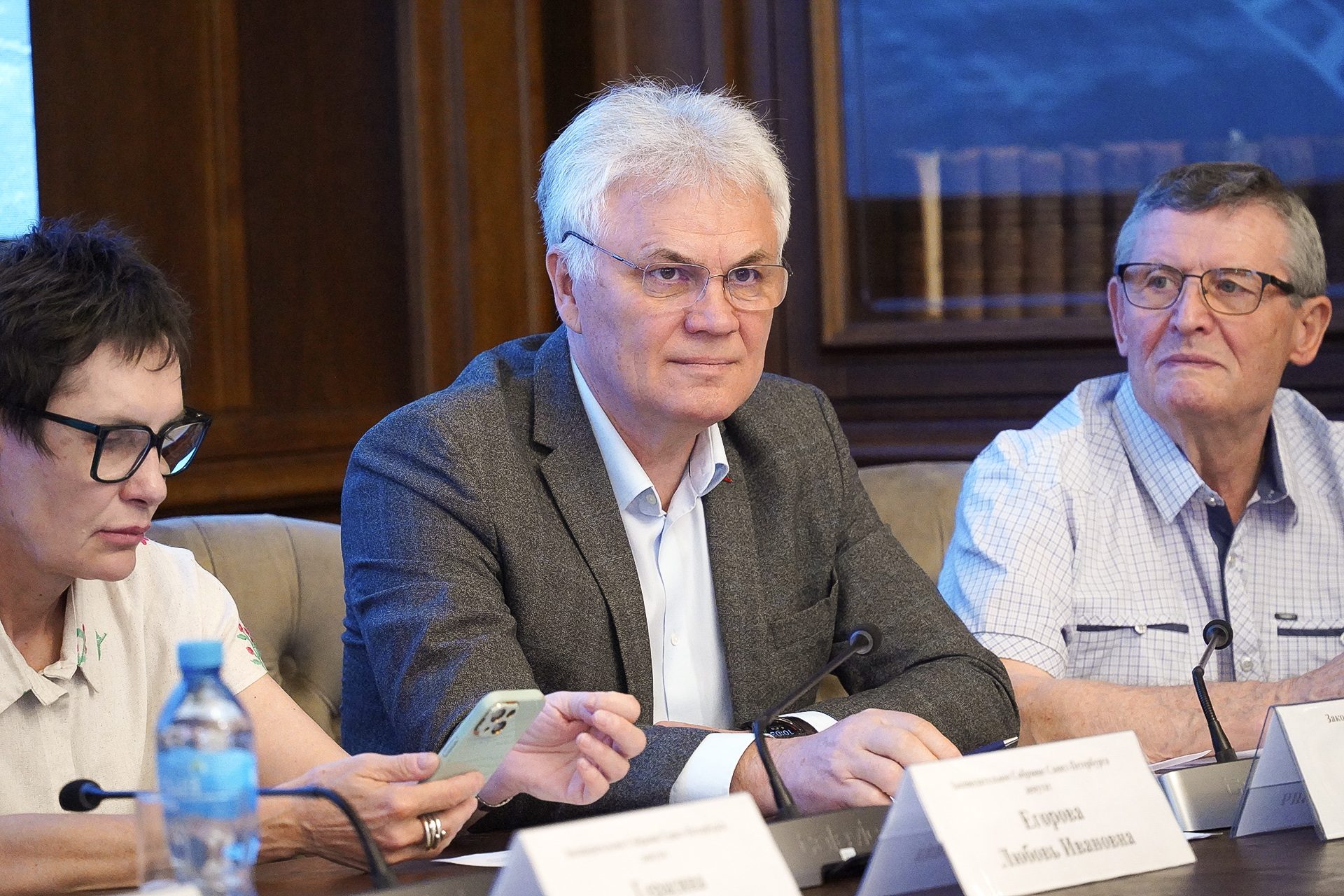 Ветеранам СВО в Петербурге помогут открыть своё дело: до 350 000 рублей по социальному контракту