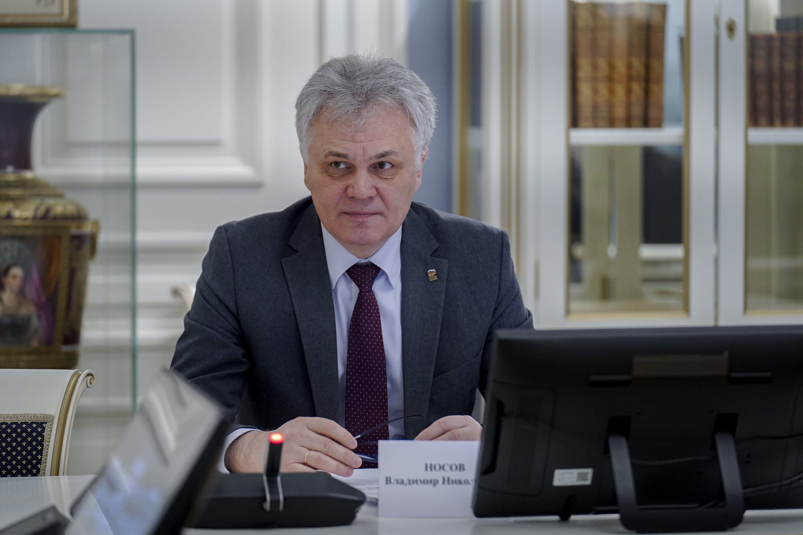 Сотрудникам аппарата мировых судей могут повысить зарплаты и увеличить их штатную численность