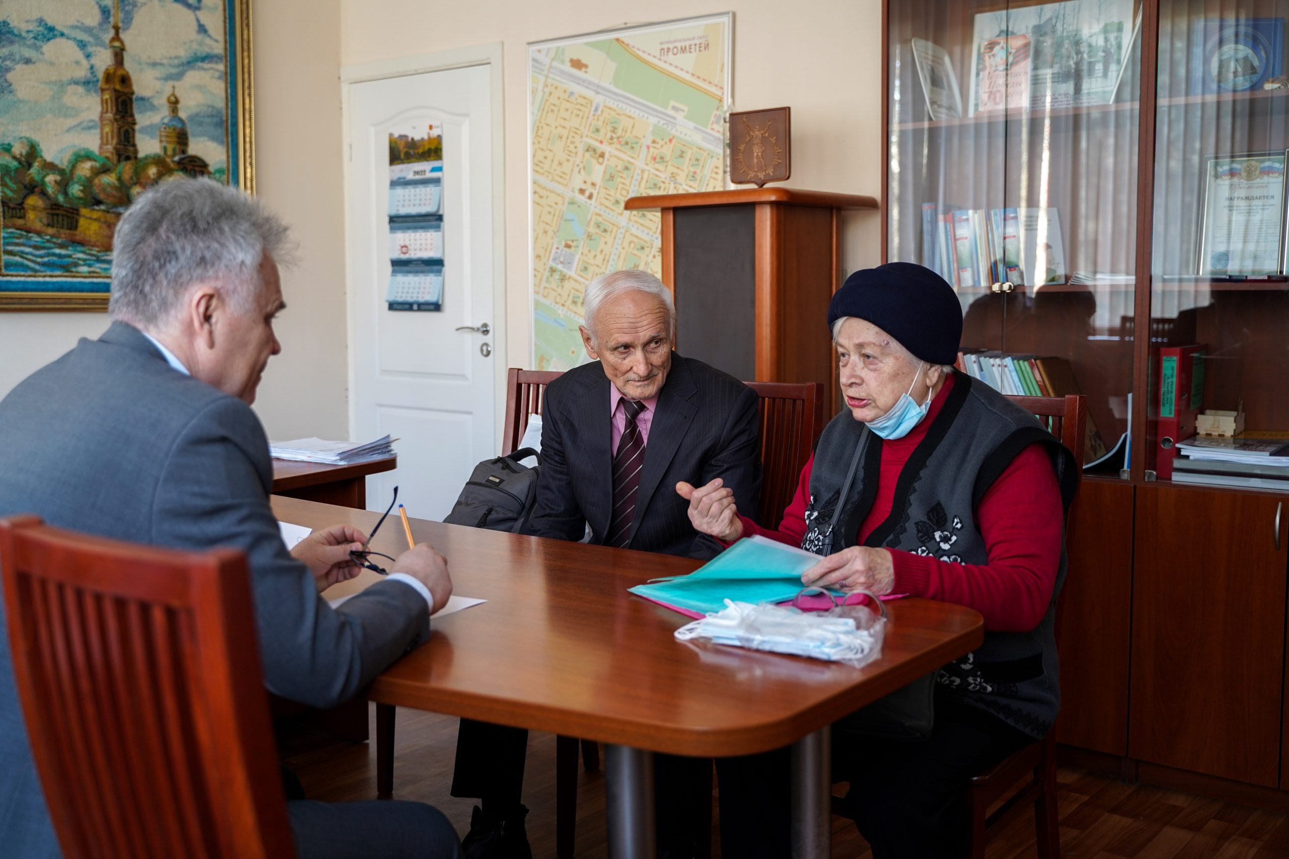 Владимир Носов провел личный прием граждан в МО Прометей