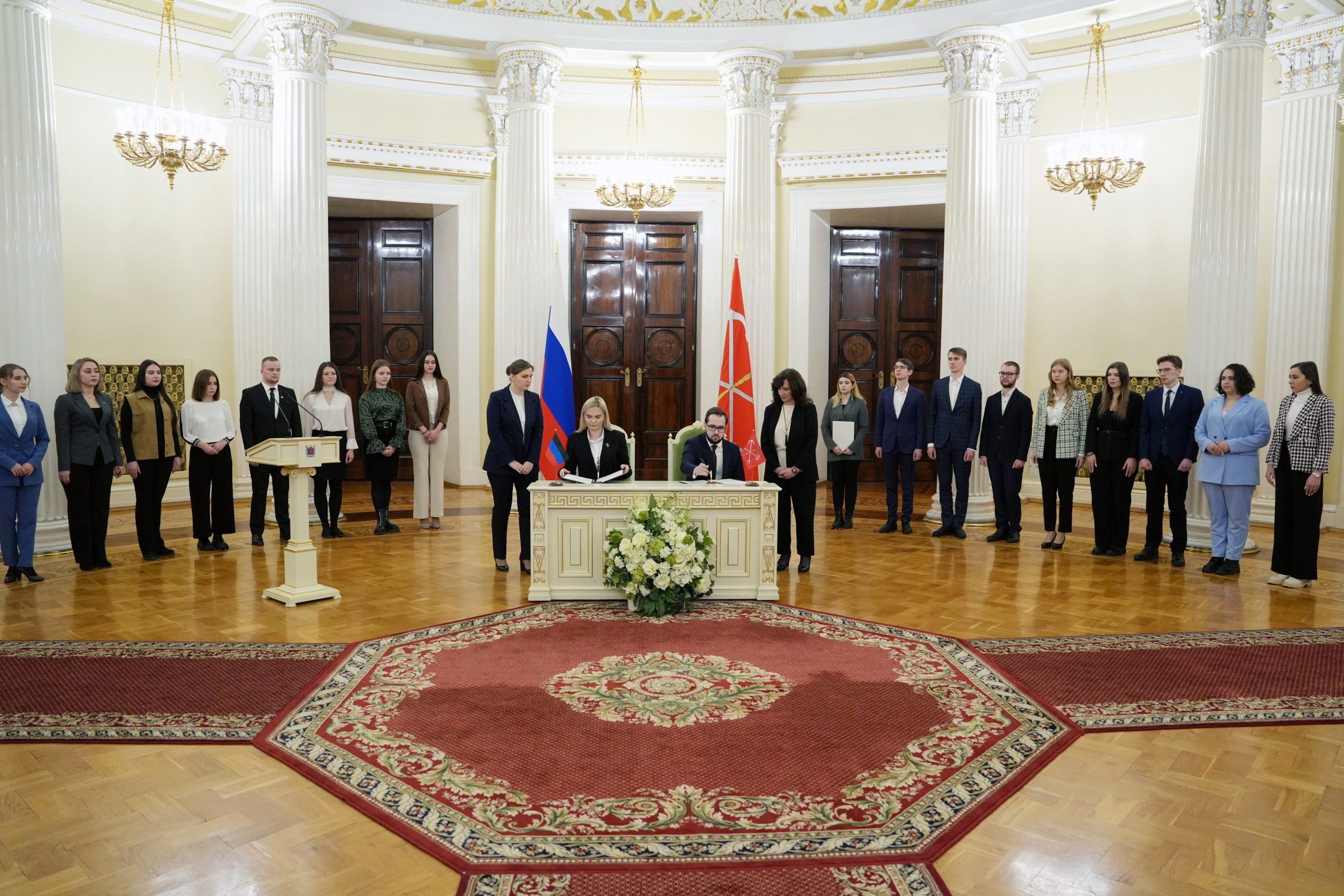 Молодежные парламенты Петербурга и ДНР заключили Соглашение о сотрудничестве