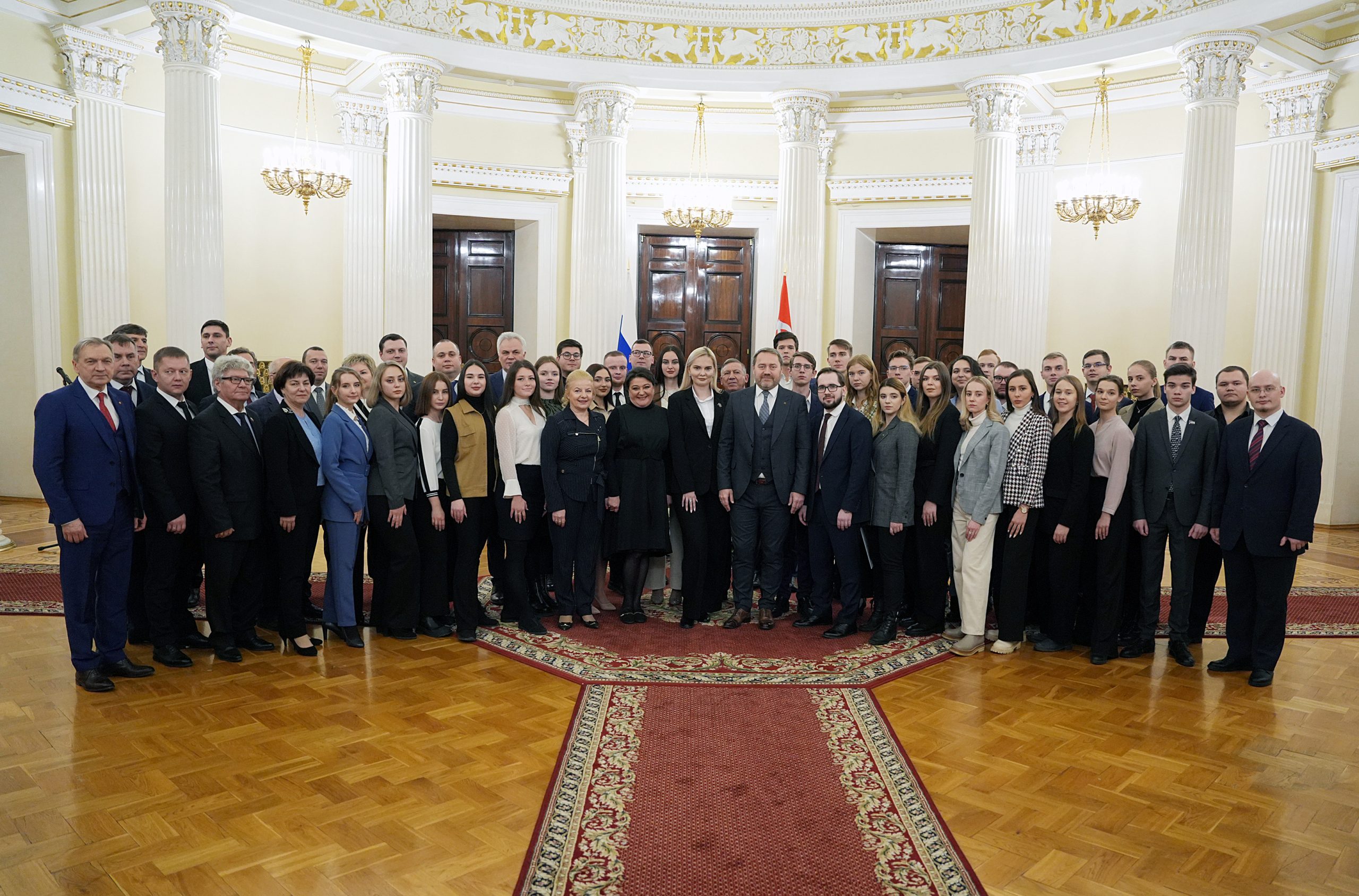 Молодежные парламенты Петербурга и ДНР заключили Соглашение о сотрудничестве