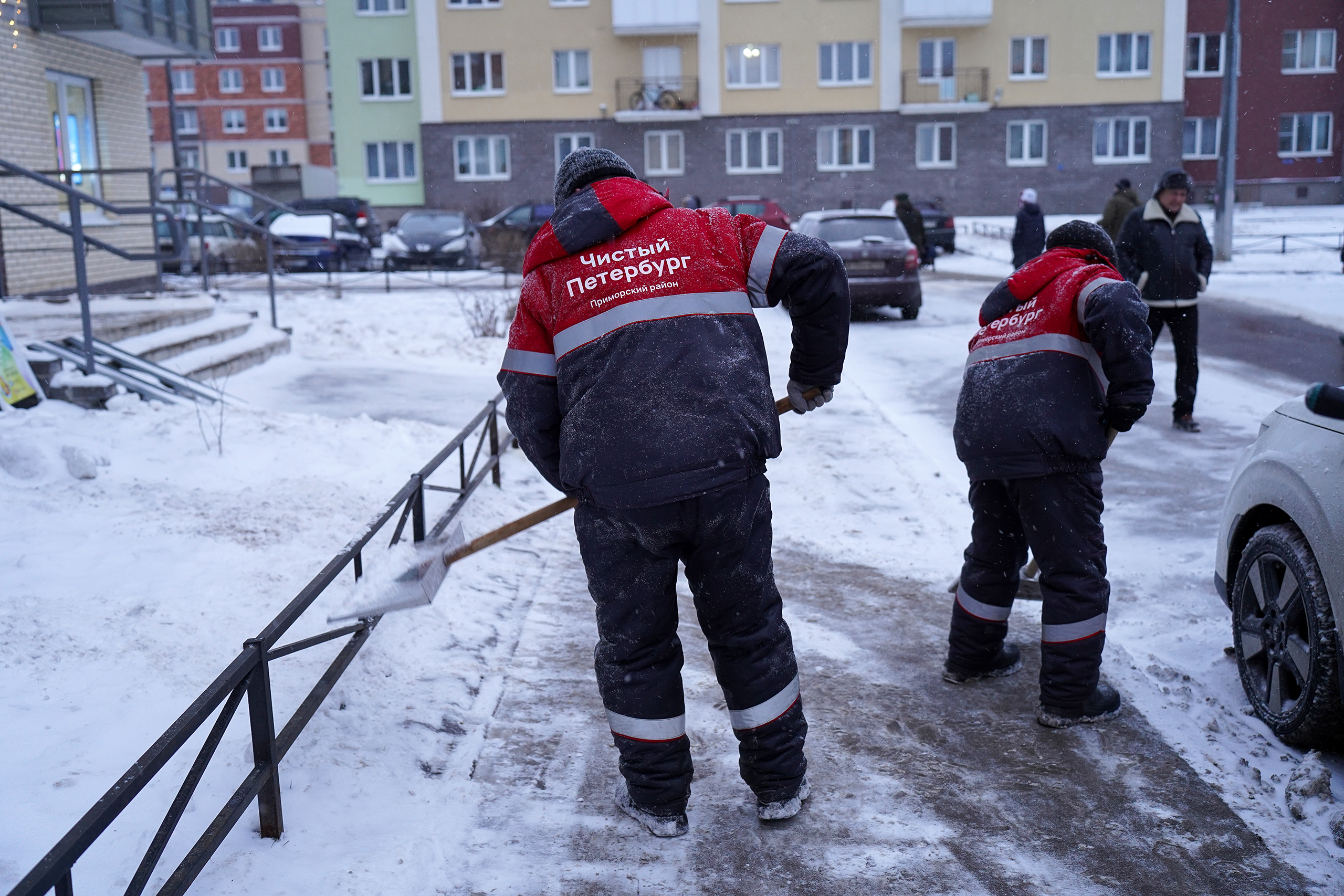 Депутаты ознакомились с ходом реформы системы уборки в Санкт-Петербурге