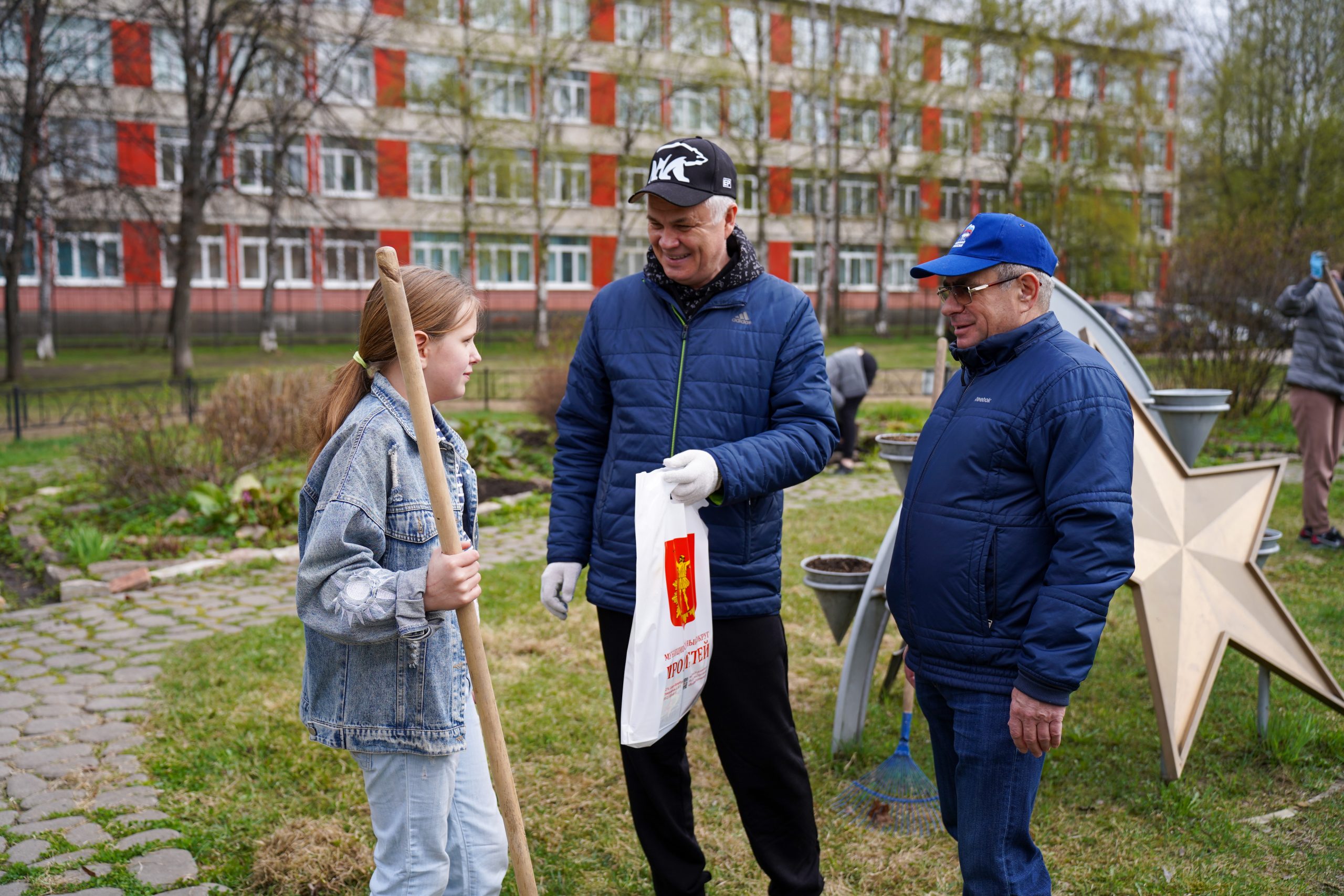 В Муниципальном Округе Прометей прошёл «Добрый субботник»