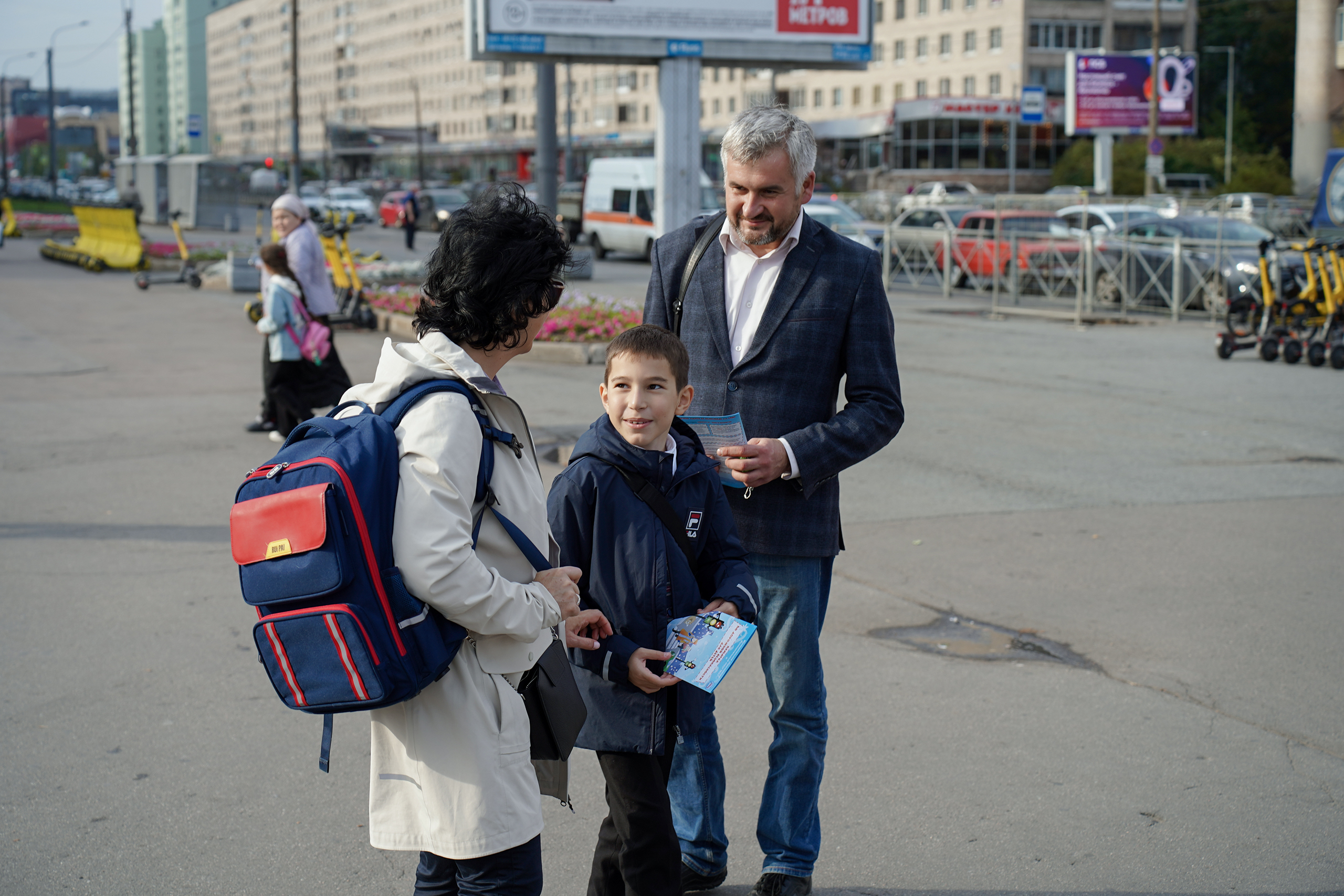 В МО 21 проведена уличная акция «Безопасные Дороги»