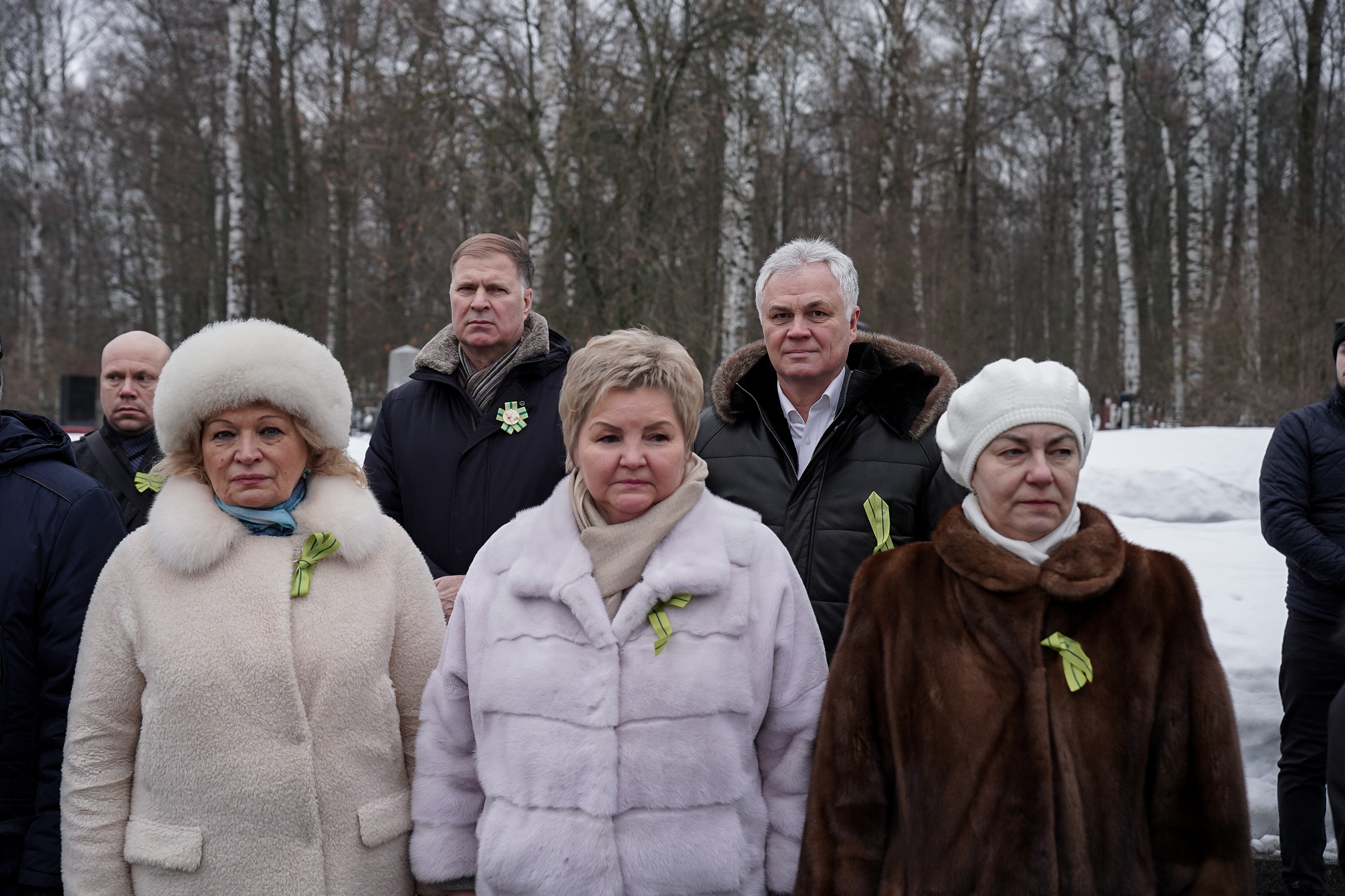 Торжественно-траурная церемония возложения венков и цветов к братским захоронениям на Богословском кладбище