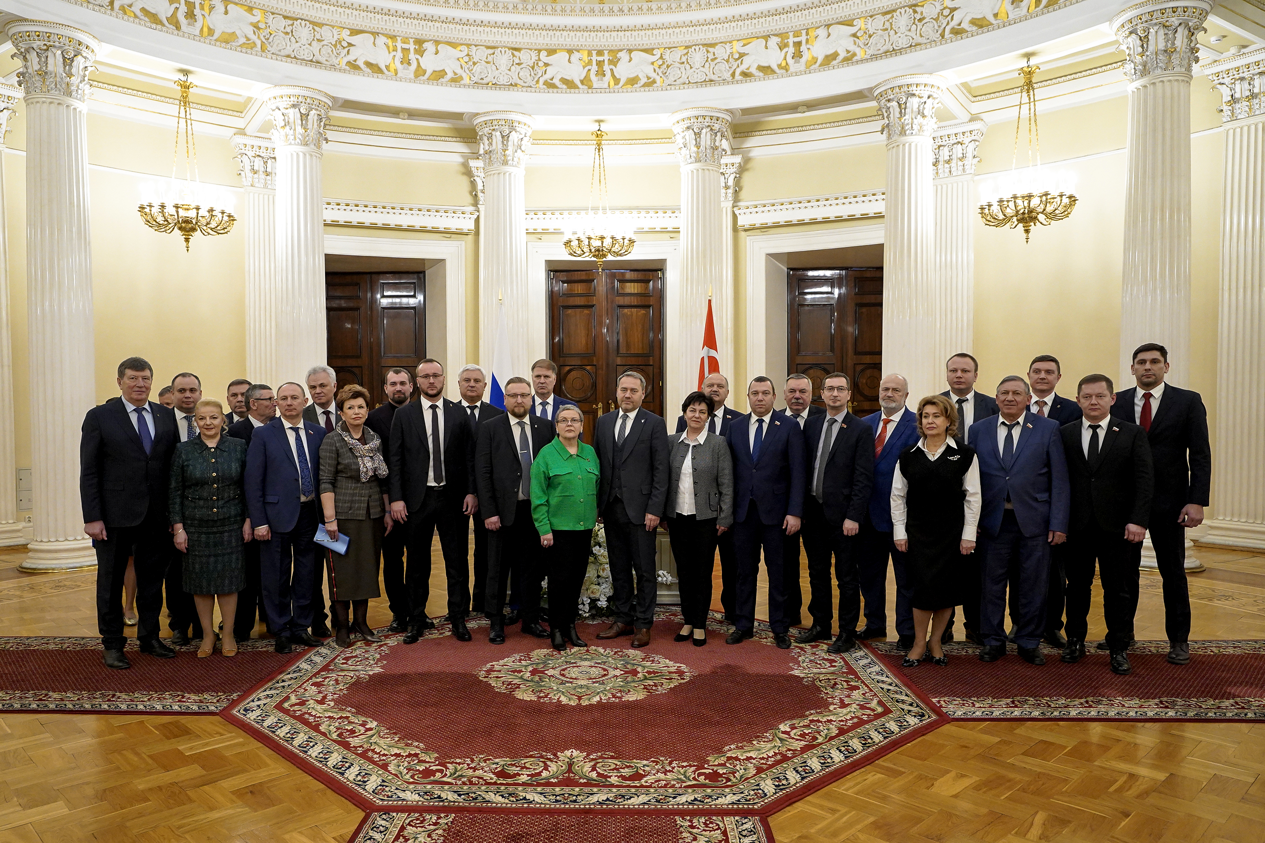 Законодательное Собрание Санкт-Петербурга и Херсонская областная Дума подписали Соглашение о сотрудничестве