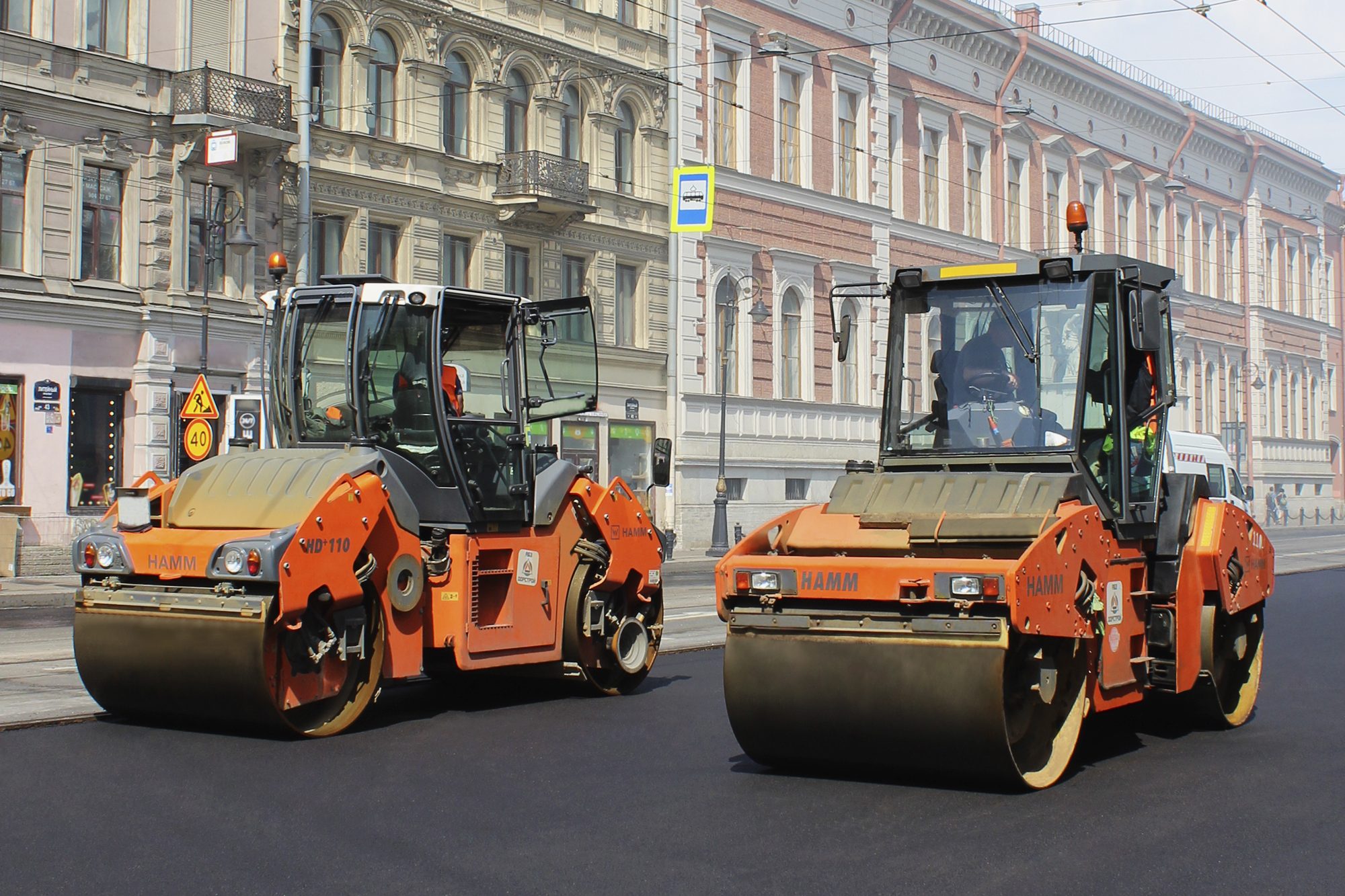 В Санкт-Петербурге благодаря национальному проекту Президента обновили более 150 км дорог