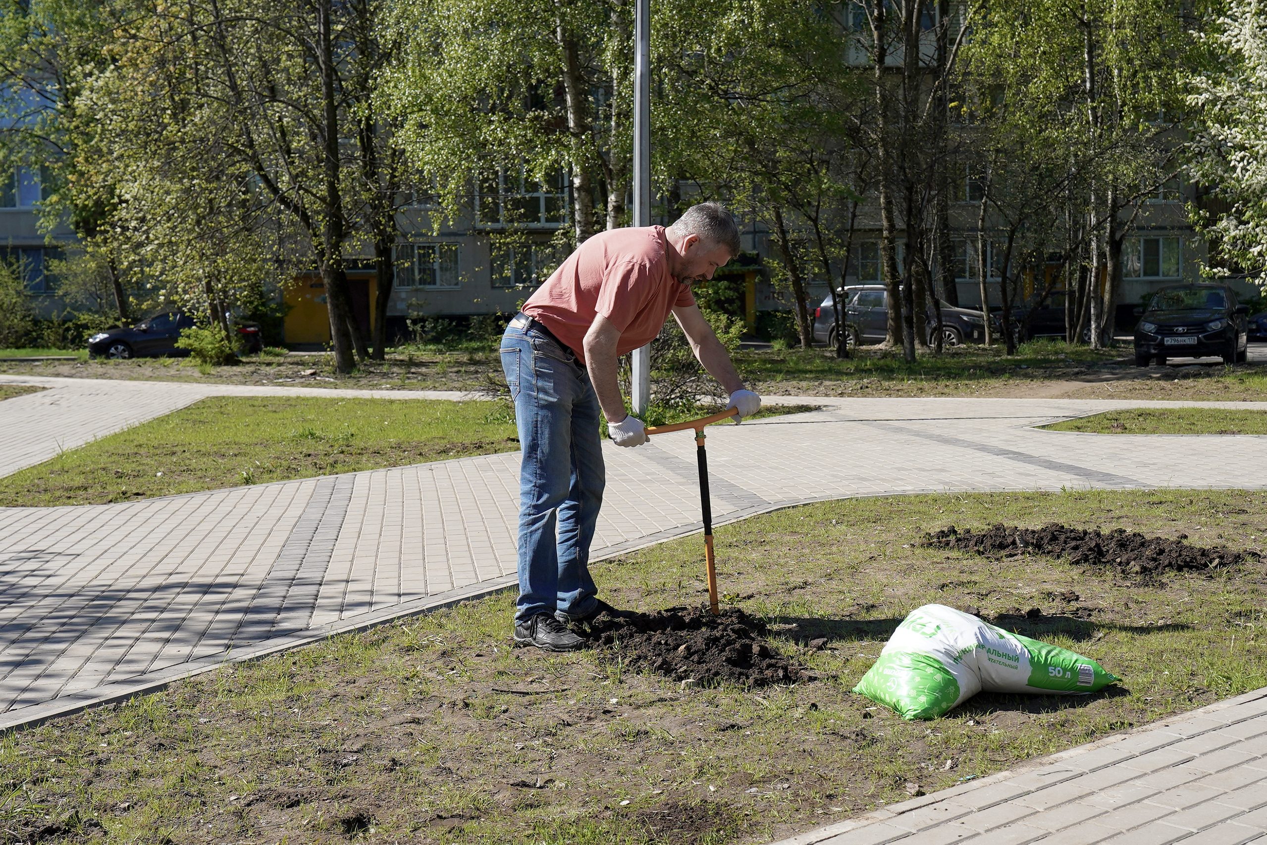 В муниципальном округе № 21 прошёл «Добрый субботник»