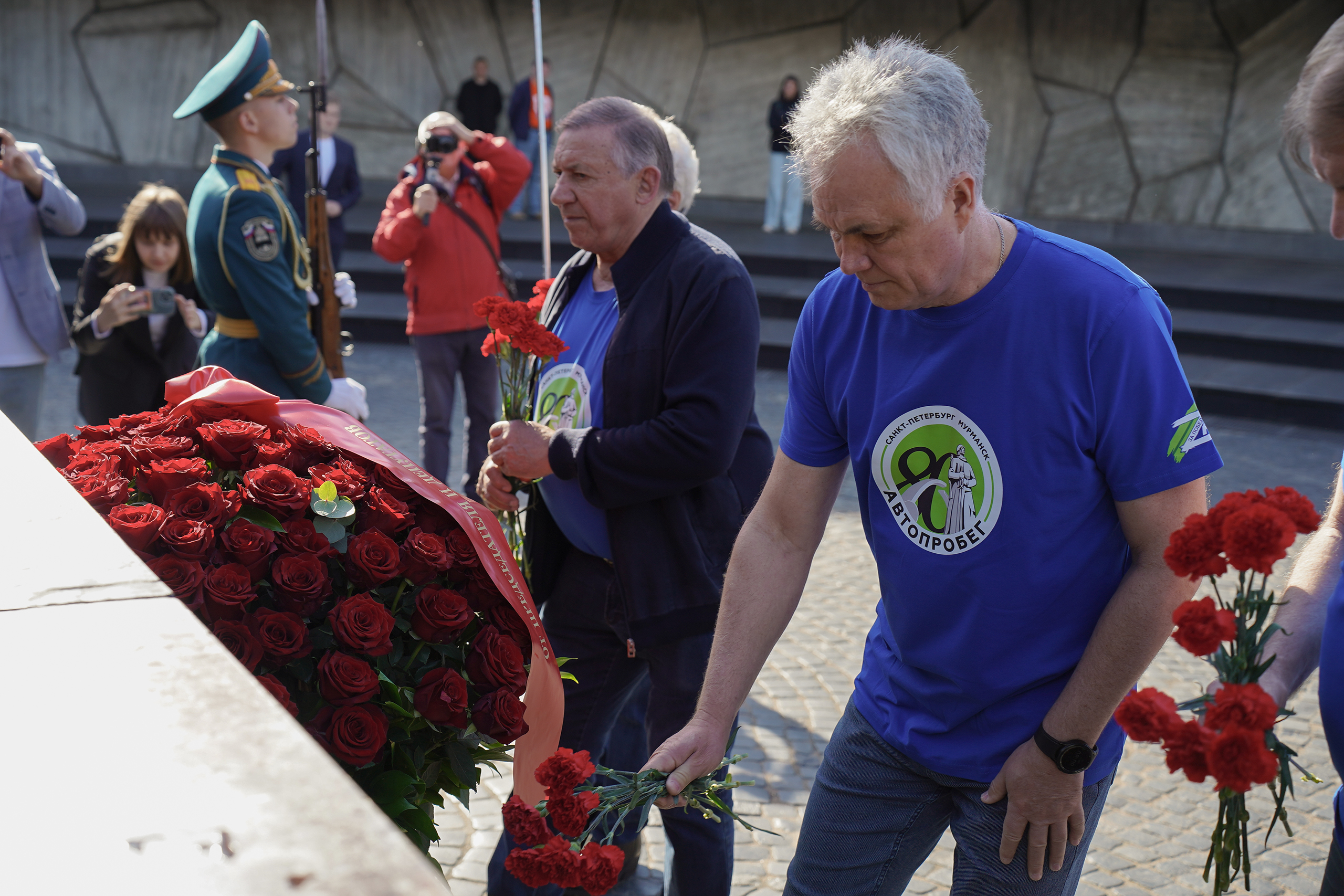 В Петербурге стартовал автопробег в поддержку героев Великой Отечественной войны и участников спецоперации