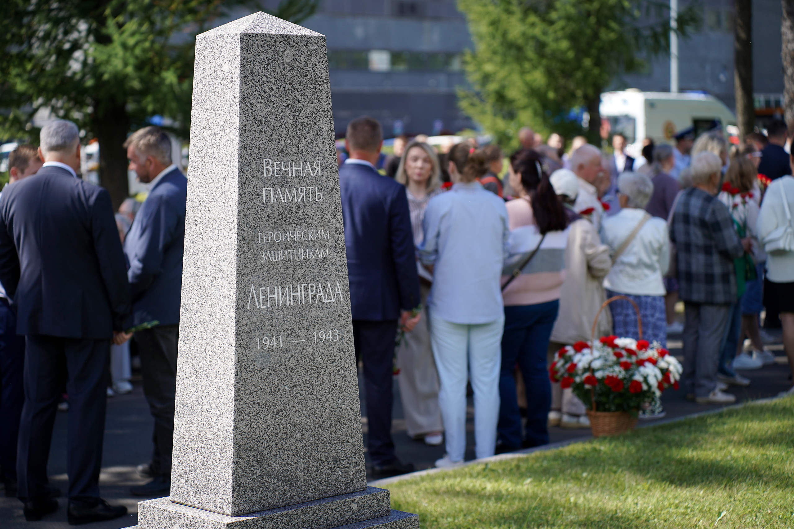 Память о подвиге: на Богословском кладбище почтили память защитников Ленинграда