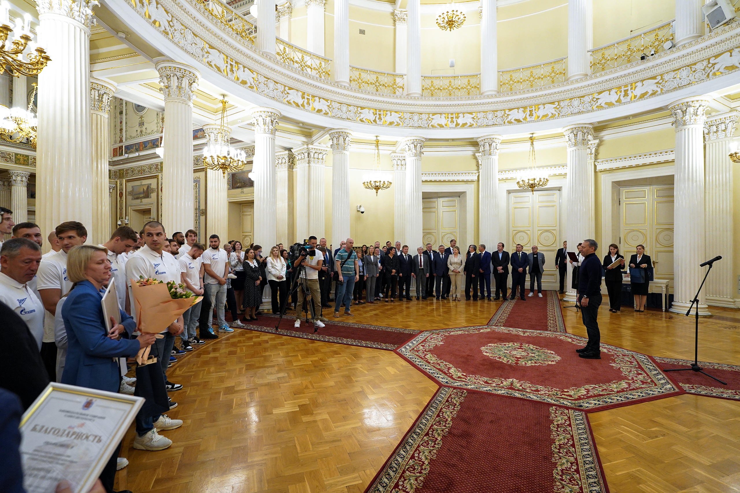 В Мариинском дворце наградили петербургских гандболистов