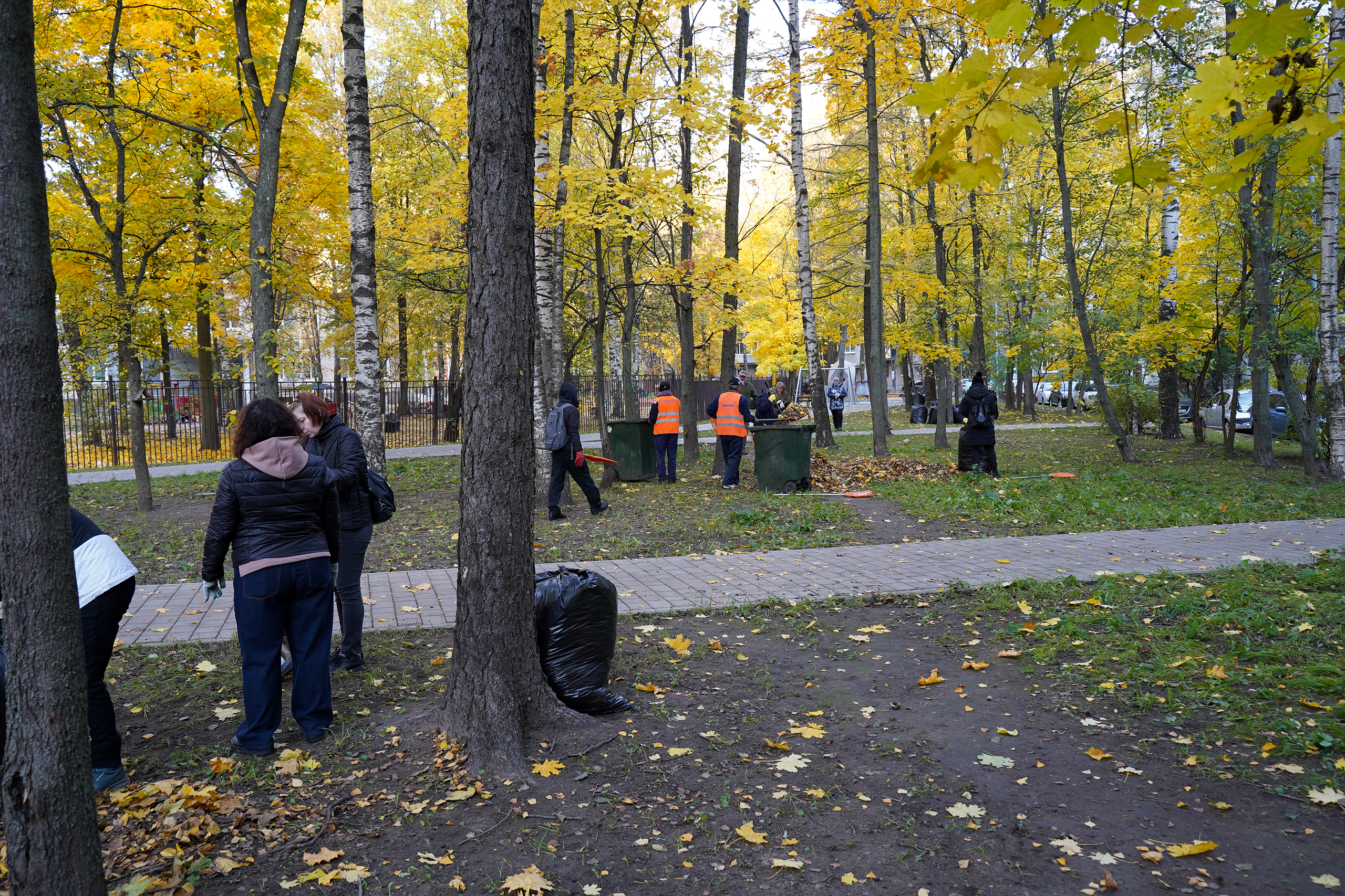 "Добрый субботник" в Муниципальном Округе №21: вместе делаем город чище!