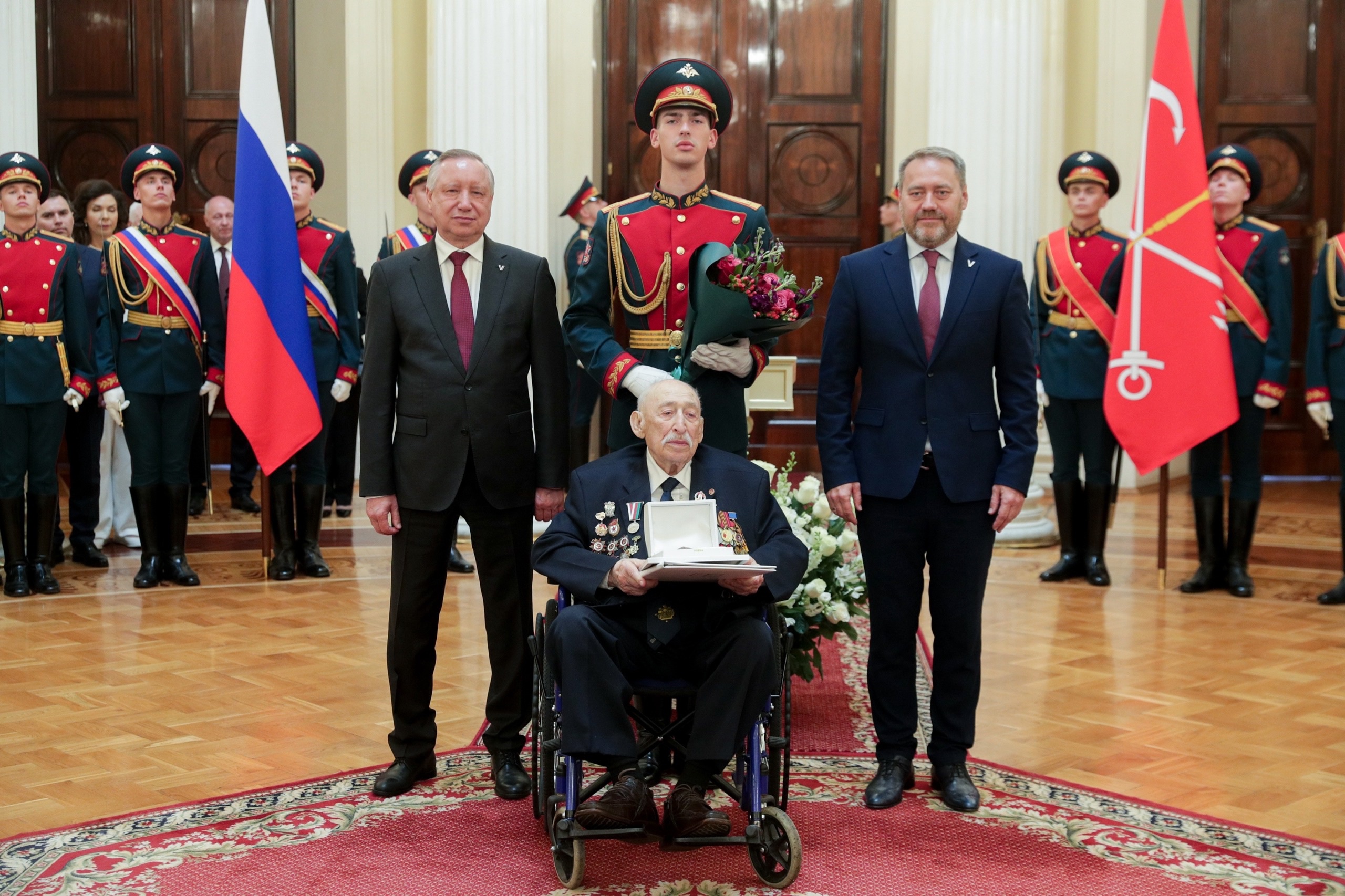В Мариинском дворце прошла церемония вручения знаков отличия Почётных граждан Санкт-Петербурга