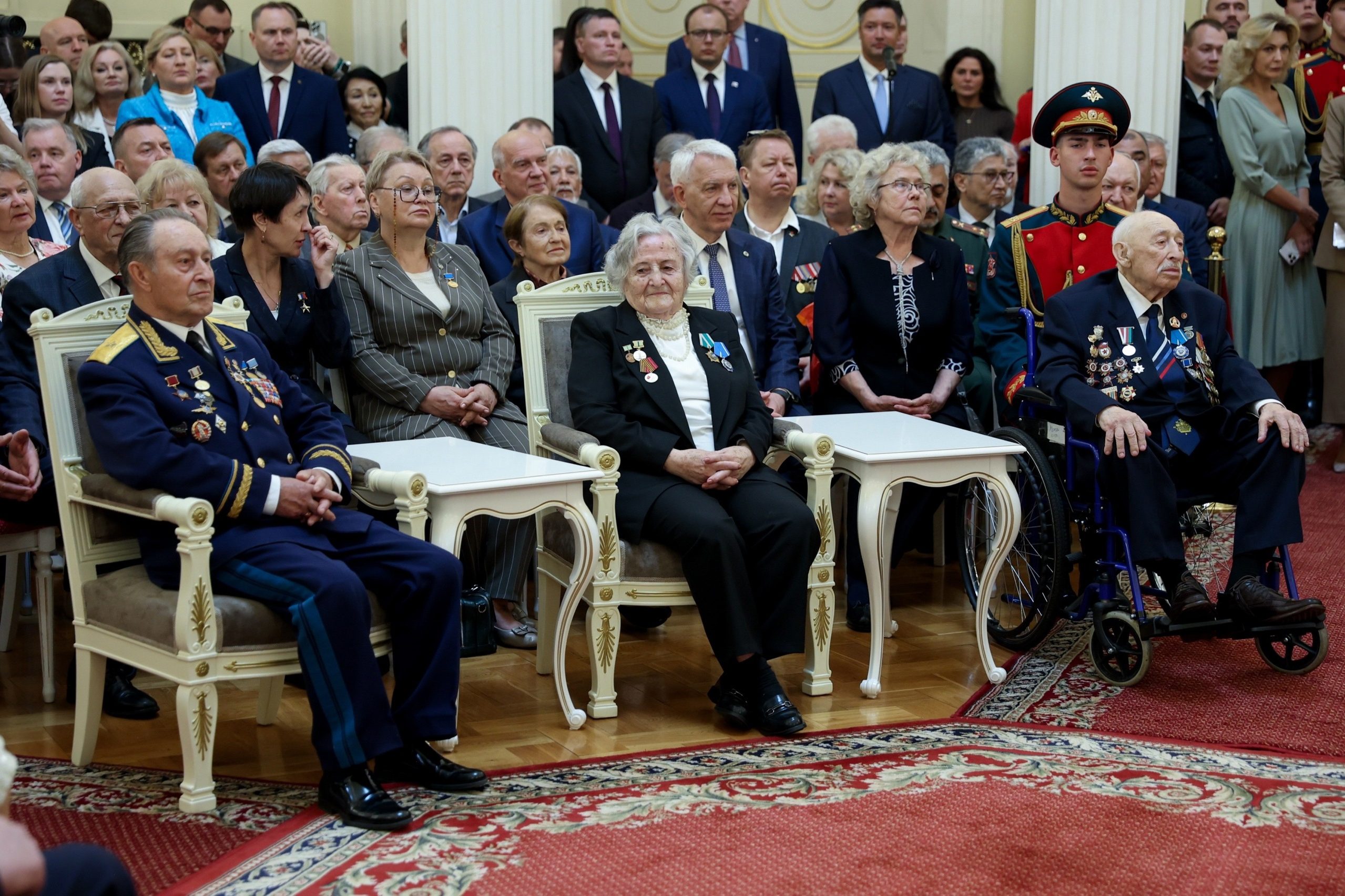 В Мариинском дворце прошла церемония вручения знаков отличия Почётных граждан Санкт-Петербурга