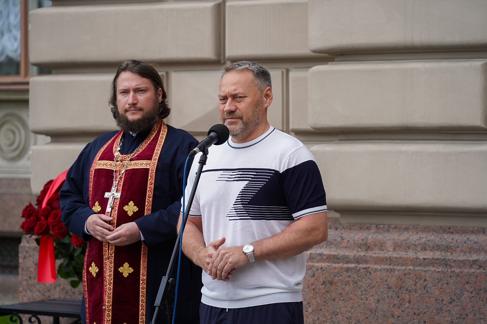 Председатель Законодательного Собрания Санкт-Петербурга Александр Бельский 18 июня 2025 года дал старт автопробегу «Дорогами Победы», посвящённому 80-летию Победы в Великой Отечественной войне