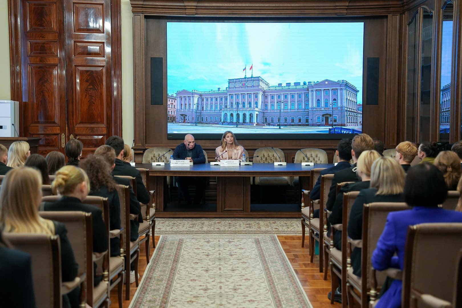 В Законодательном Собрании Санкт-Петербурга состоялся показ короткометражного фильма «Кулон для Веры»