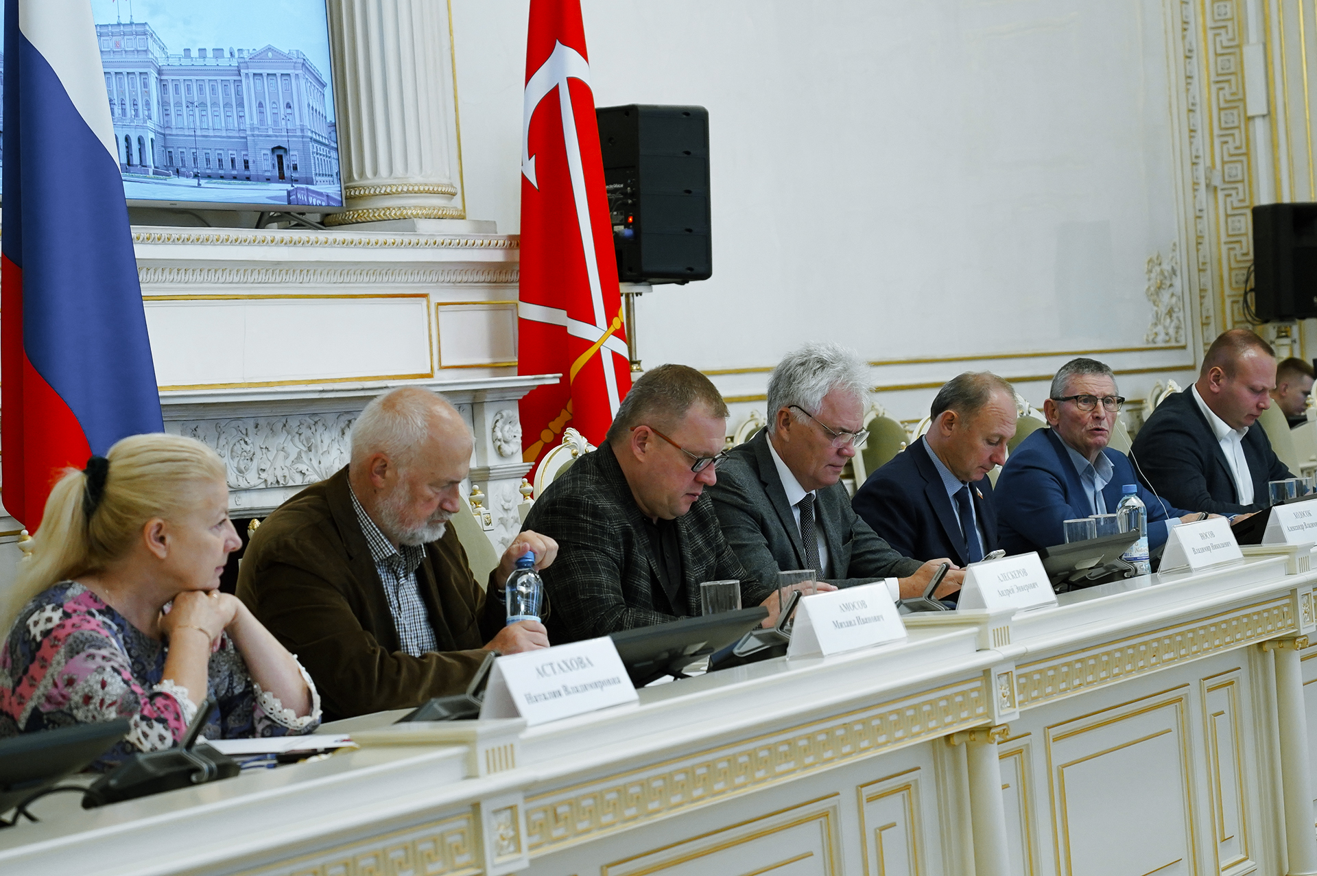 Собрание рассмотрит предложения о новых требованиях к управляющим организациям