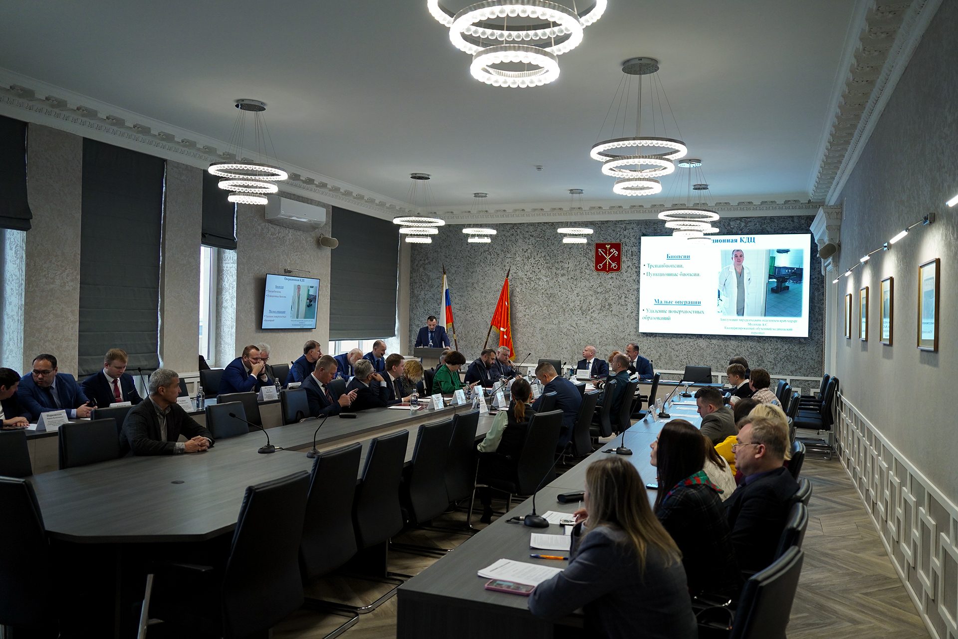 Коллегия администрации Калининского района обсудила ключевые вопросы жизнеобеспечения и развития