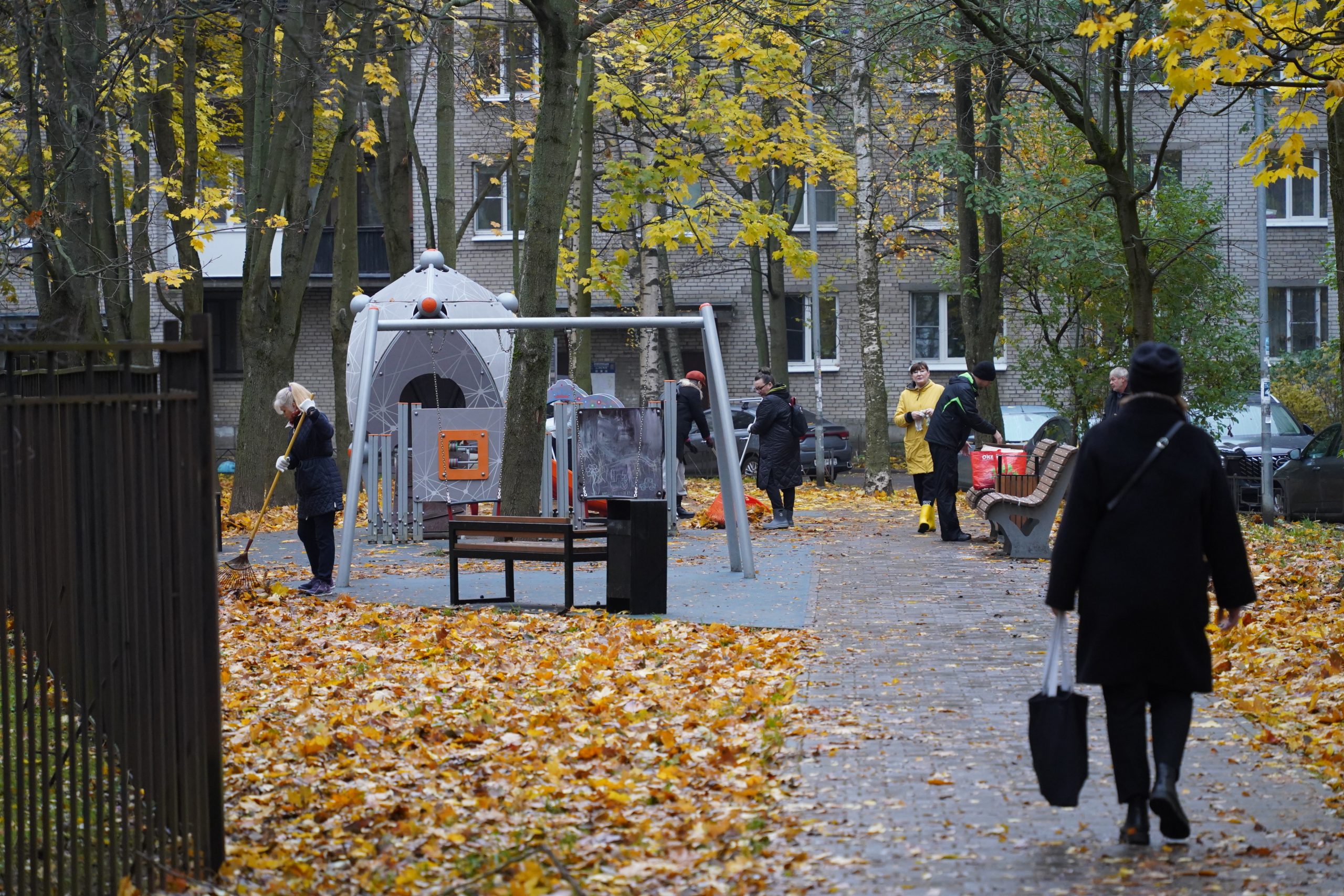 "Добрый субботник" в Муниципальном Округе №21: Вместе делаем город чище!