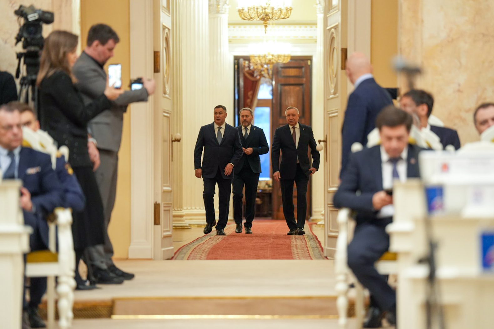 29 октября 2025 года состоялось очередное заседание Законодательного Собрания Санкт-Петербурга