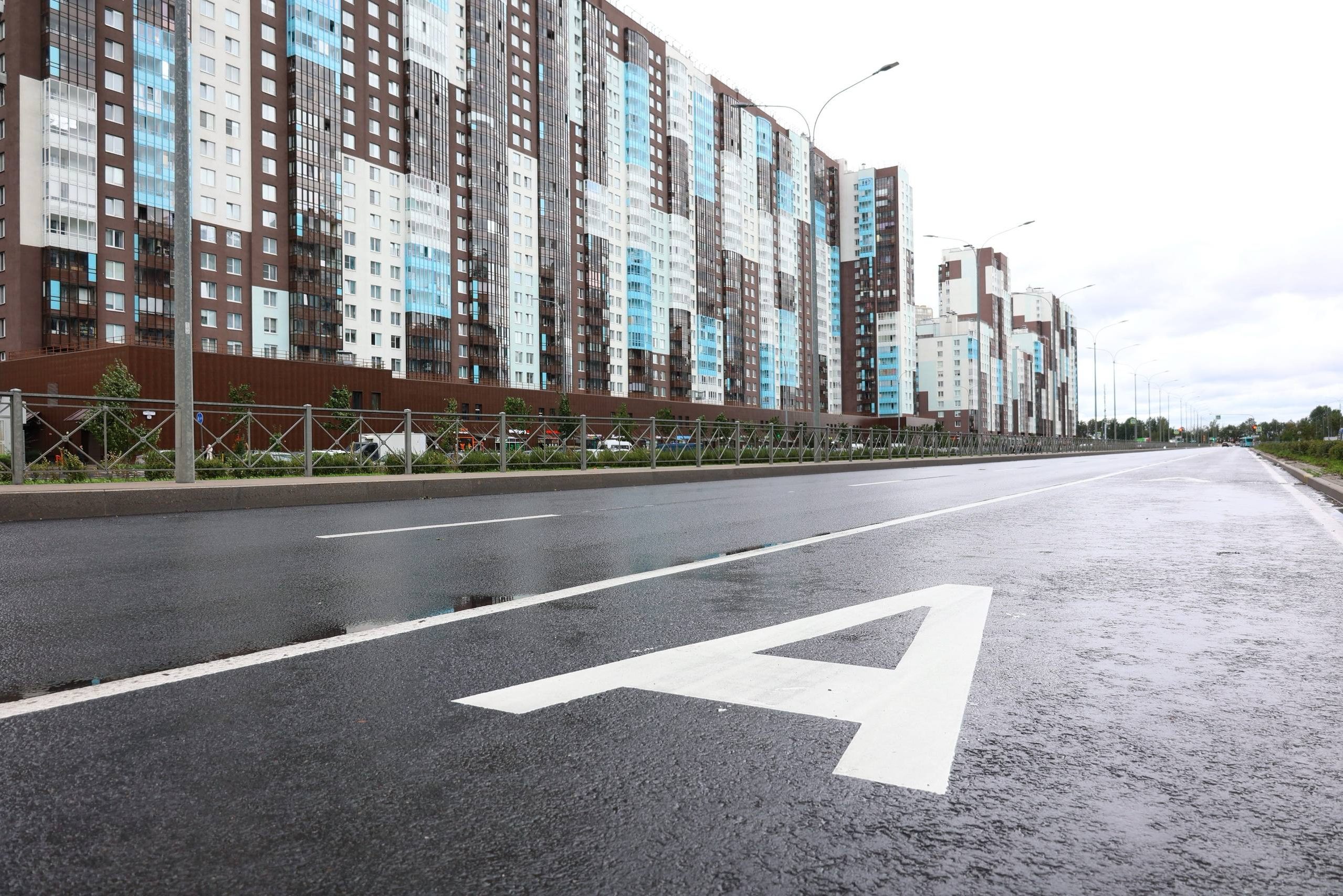 Приоритет для общественного транспорта: на Комендантском проспекте появится выделенная полоса Приоритет для общественного транспорта: на Комендантском проспекте появится выделенная полоса