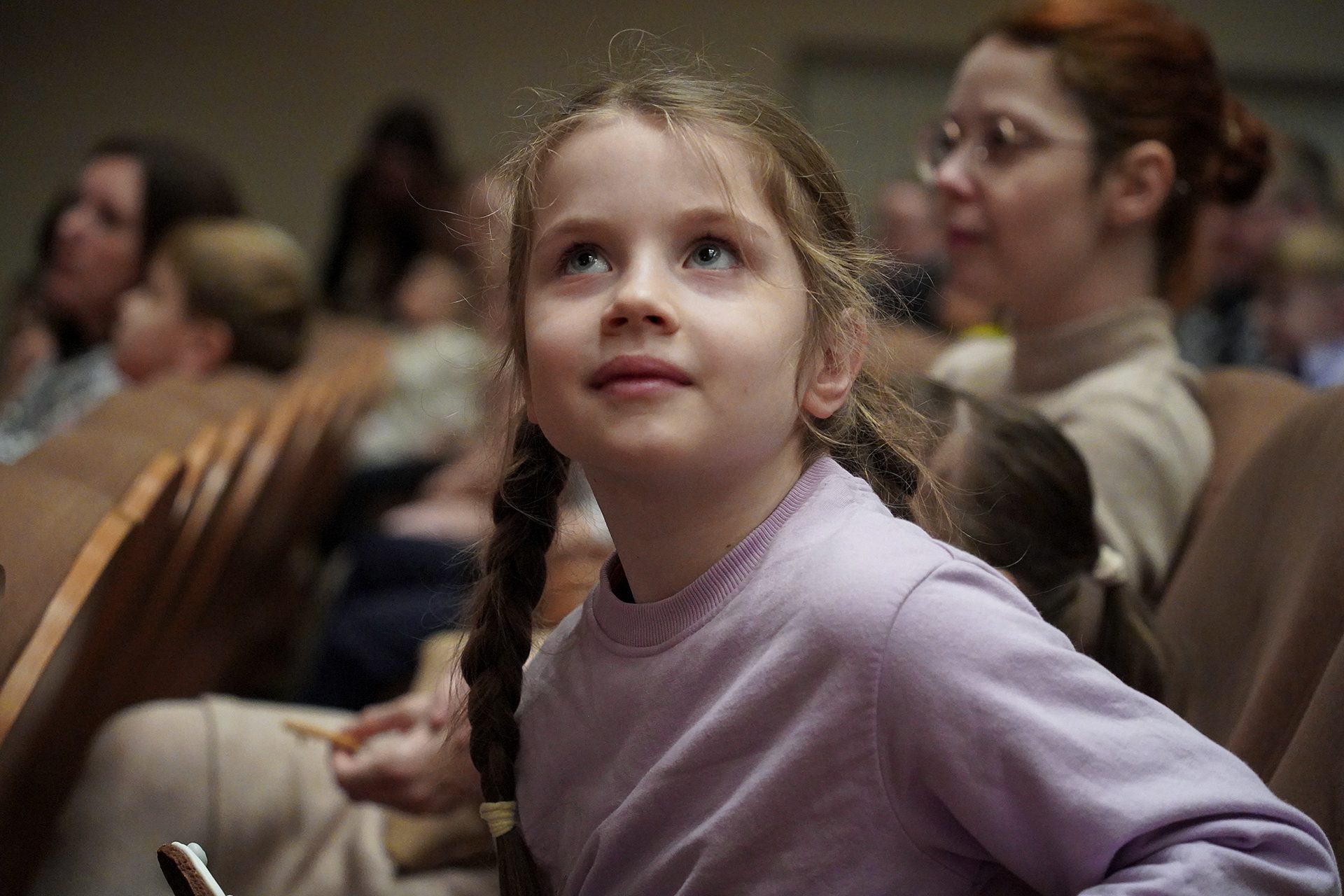 Выборгский дворец культуры пригласил зрителей в мир волшебства: состоялся показ музыкальной сказки «Сказ о серебряных крыльях»