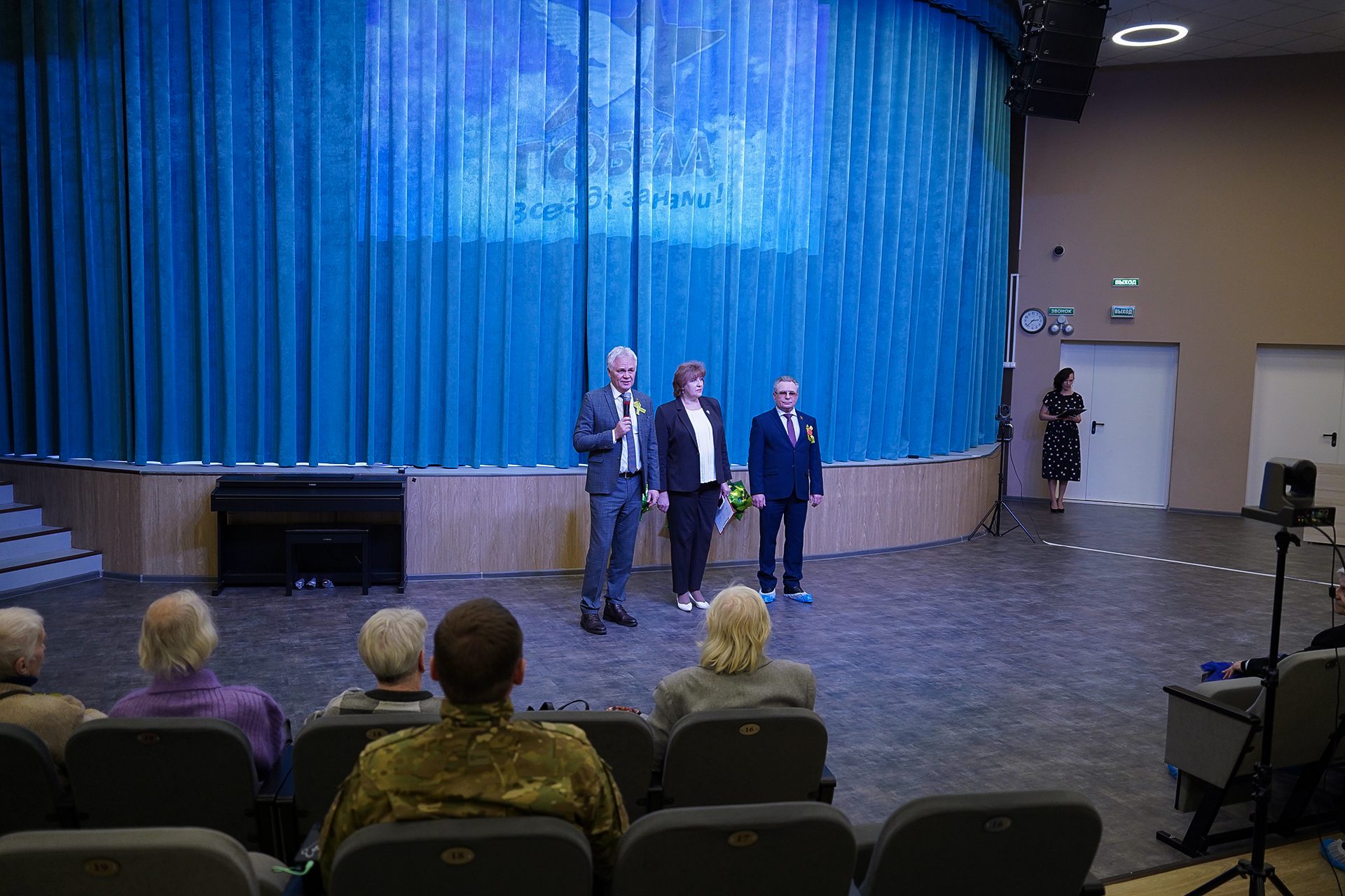 В муниципальном округе Прометей прошел концерт, посвященный Дню полного освобождения Ленинграда и Дню Великой Победы