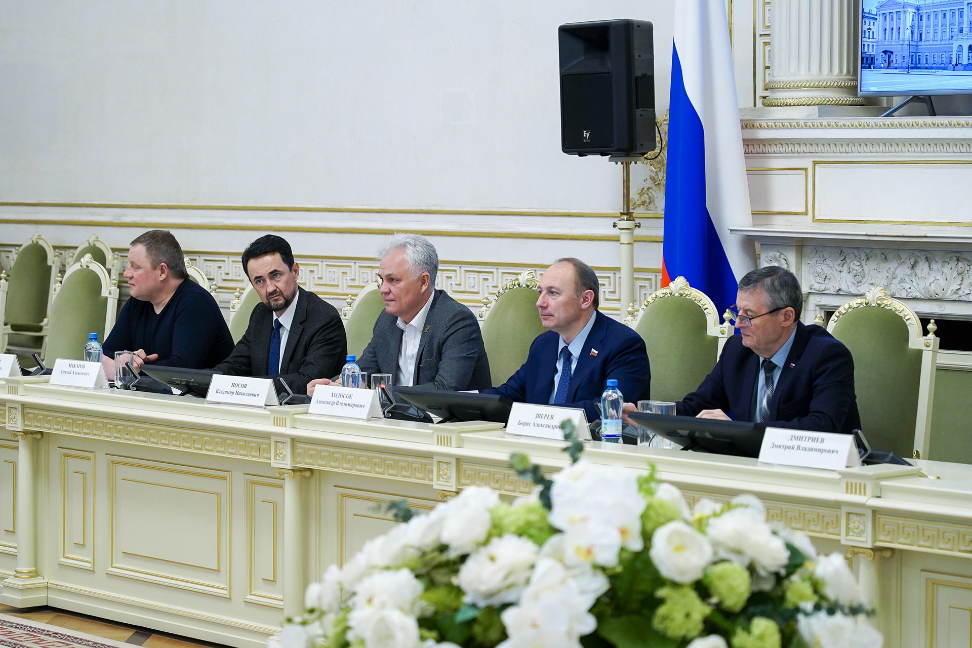 В Законодательном Собрании обсудили вопросы совершенствования нормативов зимней уборки городских территорий