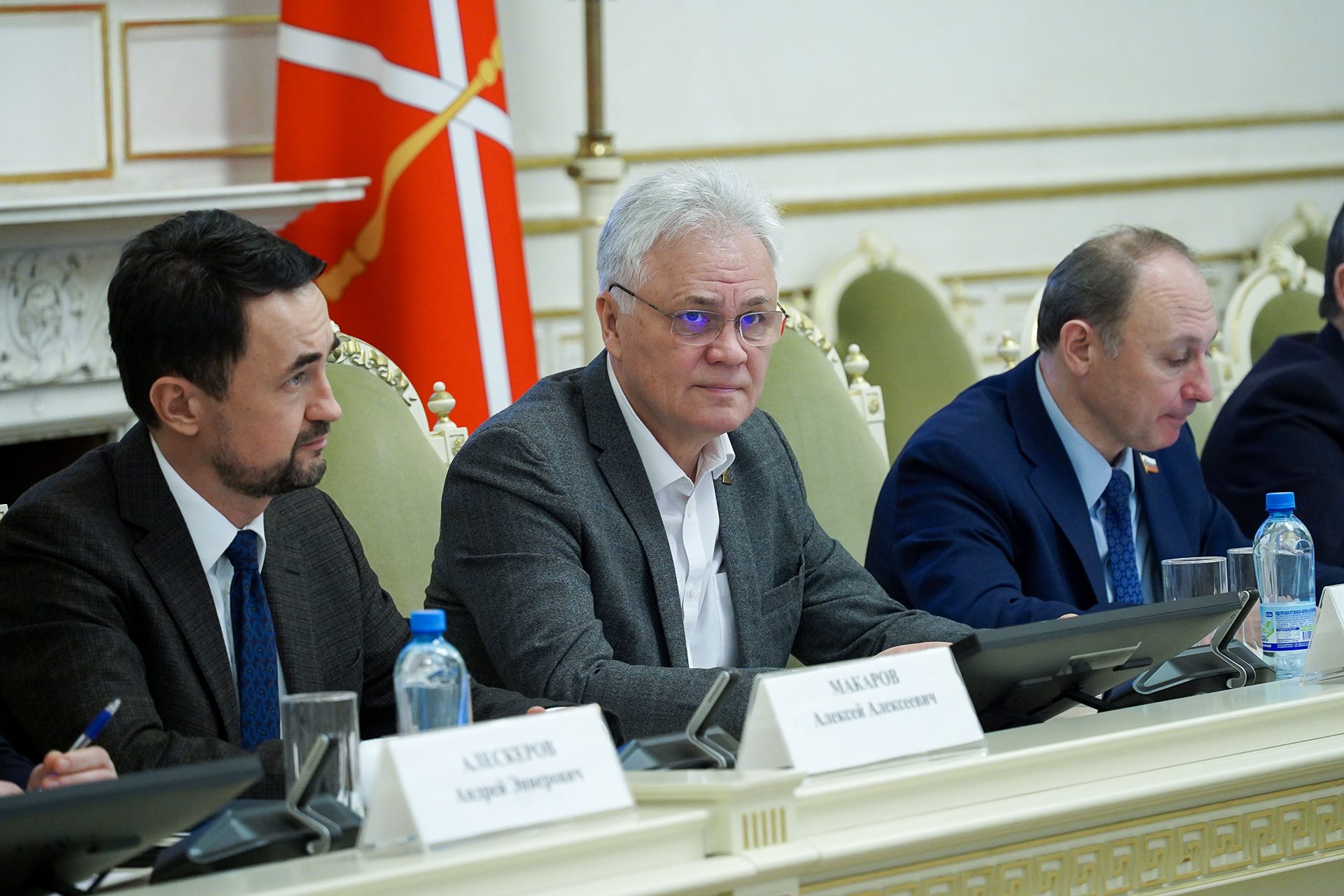 В Законодательном Собрании обсудили вопросы совершенствования нормативов зимней уборки городских территорий