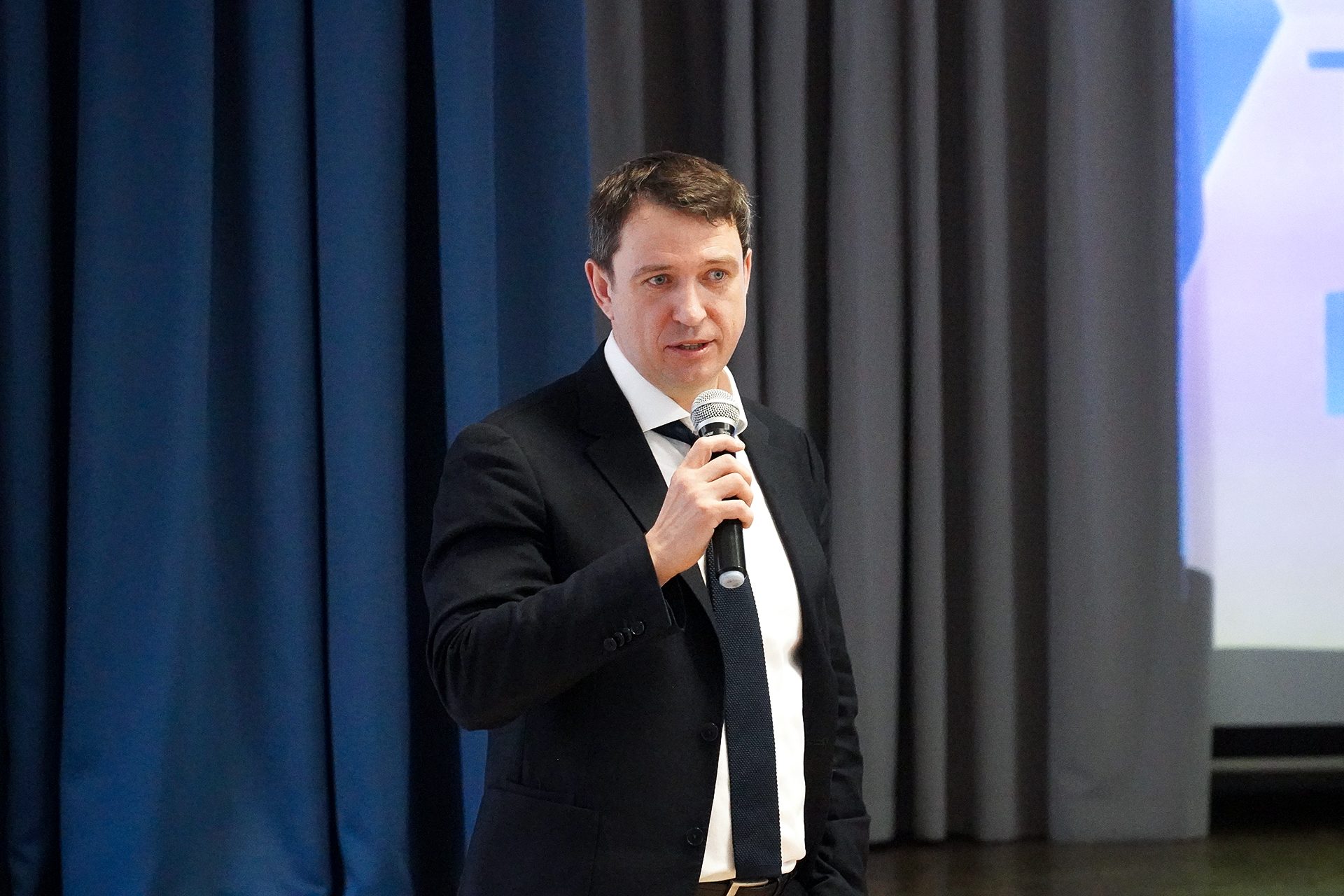 Безопасность мегаполиса: учащиеся лицея № 144 узнали о работе «умных» технологий Санкт-Петербурга