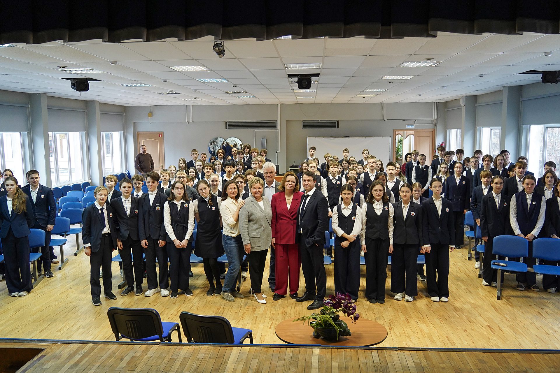 Безопасность мегаполиса: учащиеся лицея № 144 узнали о работе «умных» технологий Санкт-Петербурга