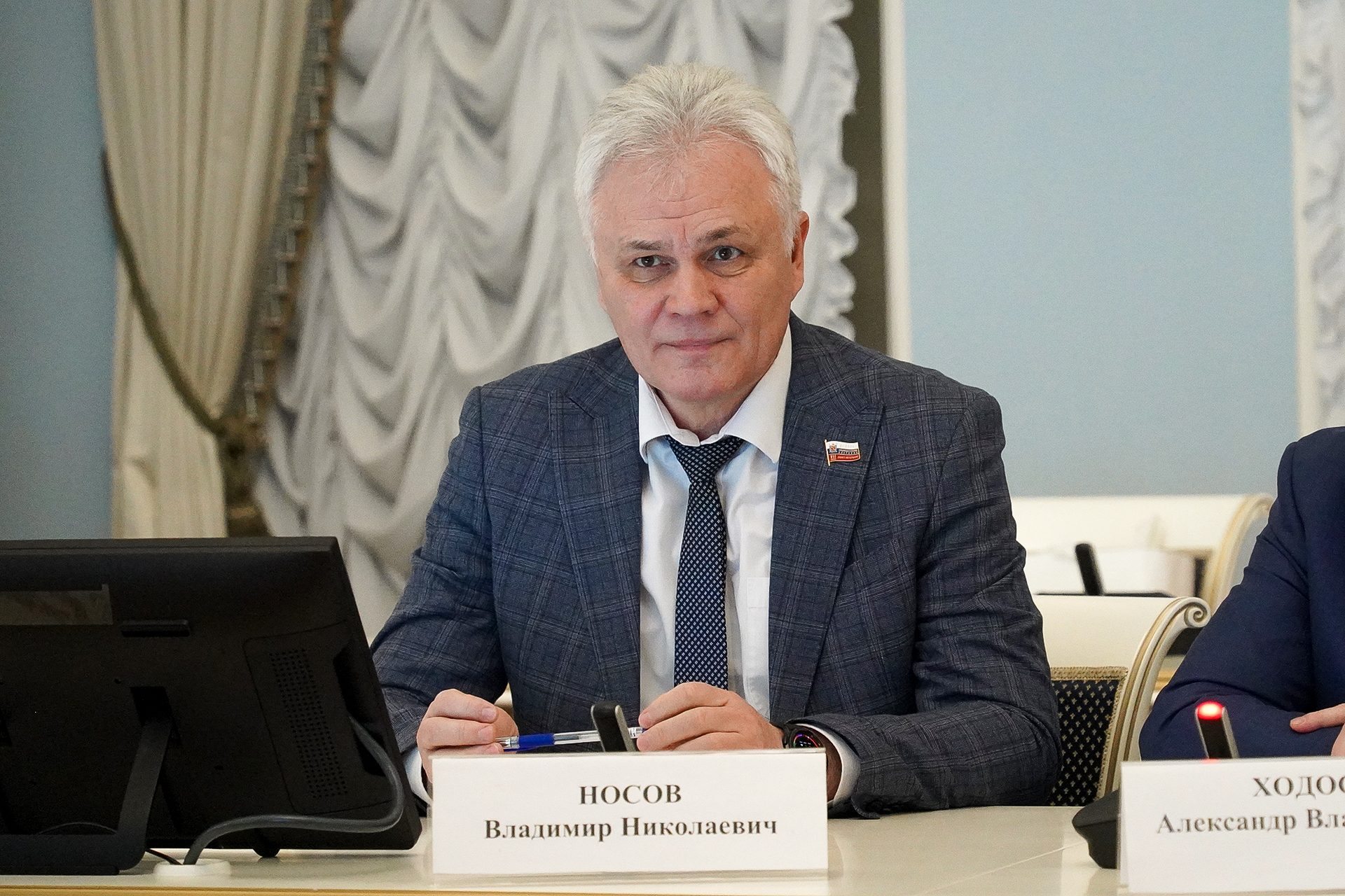 В Законодательном Собрании обсудили меры по борьбе с нарушением тишины и покоя граждан в ночное время В Законодательном Собрании обсудили меры по борьбе с нарушением тишины и покоя граждан в ночное время